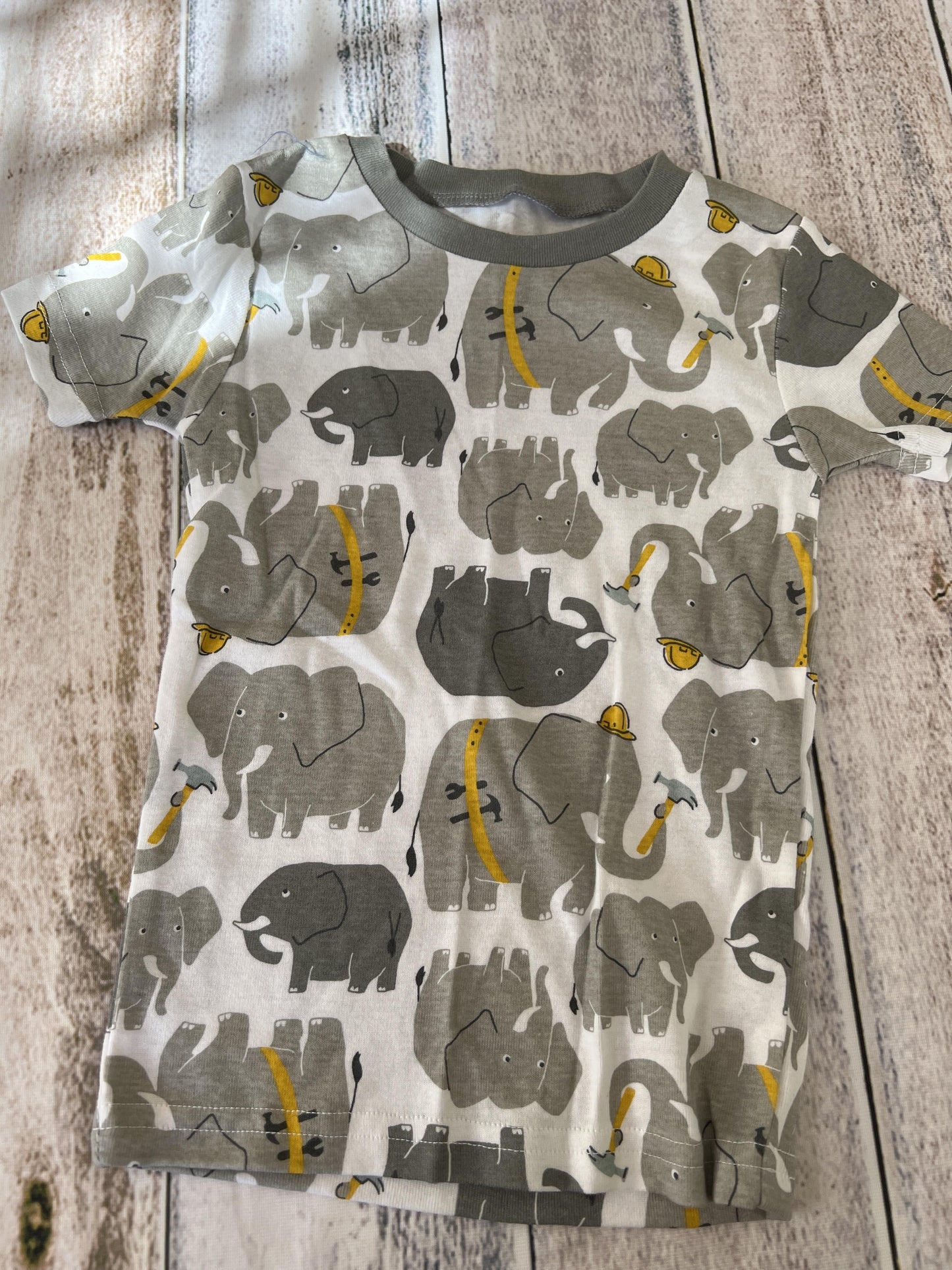Carters Boys Grey | Elephant Pajamas Size: 4T Grey | Elephant