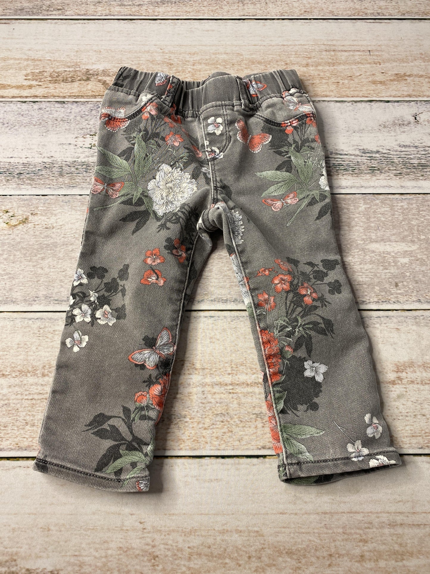 Gap Girls Grey | Flowers Jeans Size: 18-24 months Grey | Flowers