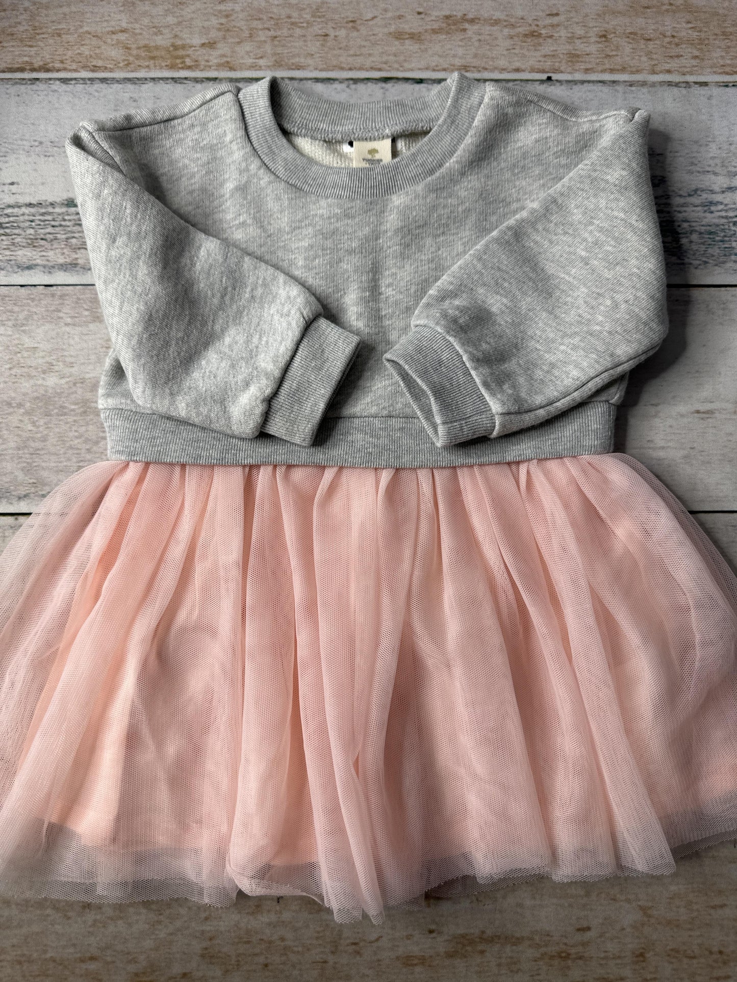 Tucker + Tate Girls Grey | pink Sweater Size: 3-6 months Grey | pink