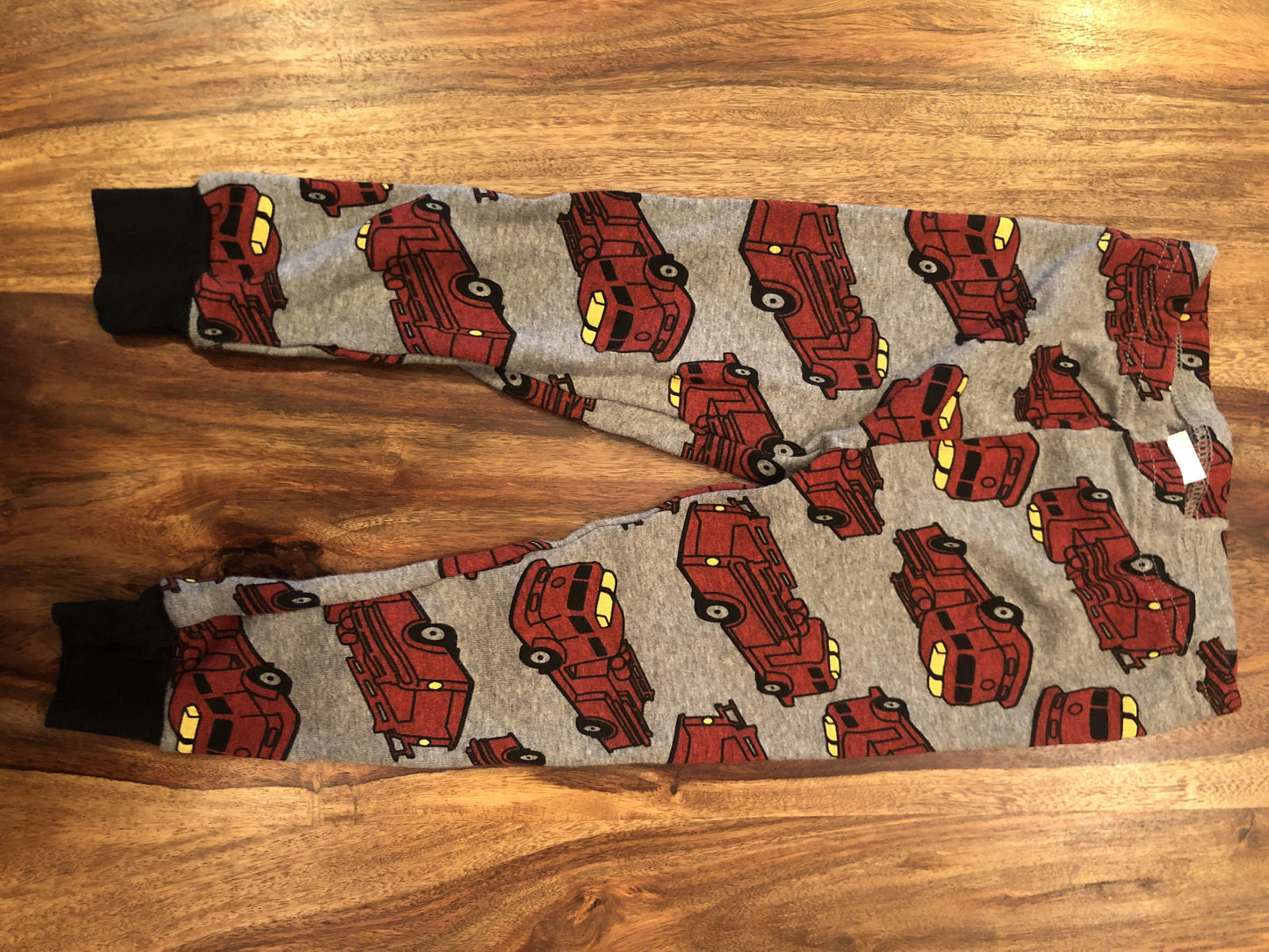 Carters Boys Grey | Red Pajamas Size: 2 years Grey | Red