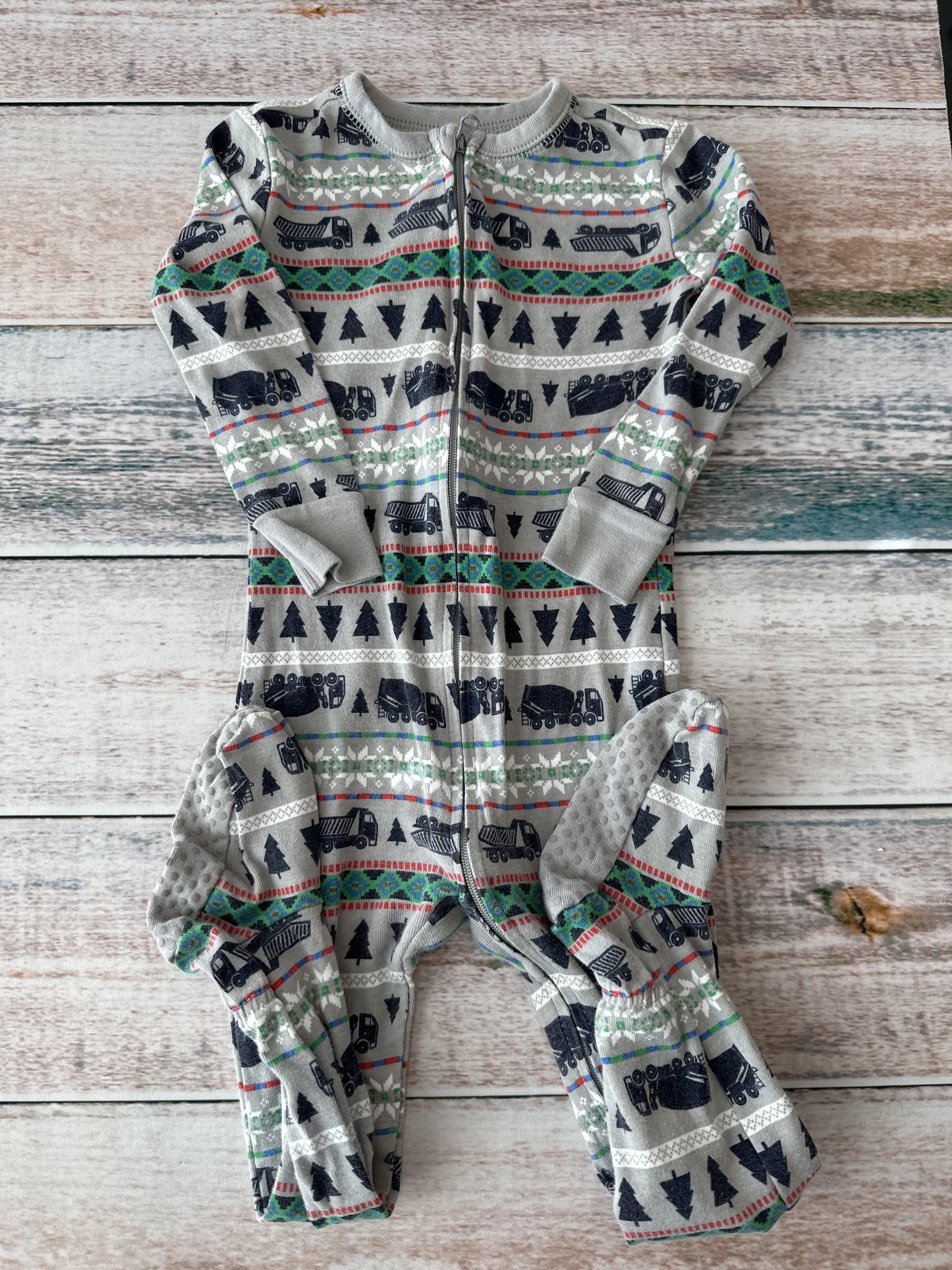 Old Navy Boys Grey | Trucks | Holiday Pajamas Size: 2T Grey | Trucks | Holiday