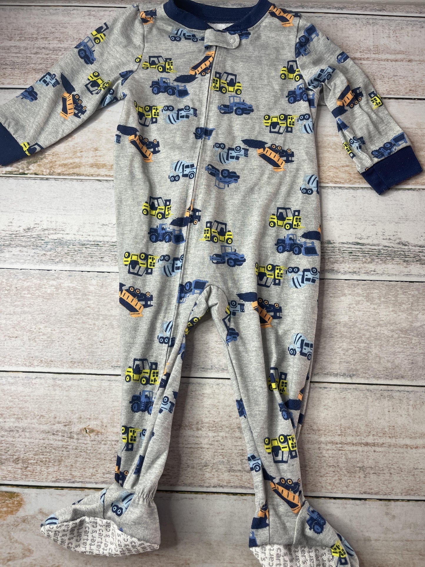 Carters Boys Grey | Trucks Pajamas Size: 18 months Grey | Trucks