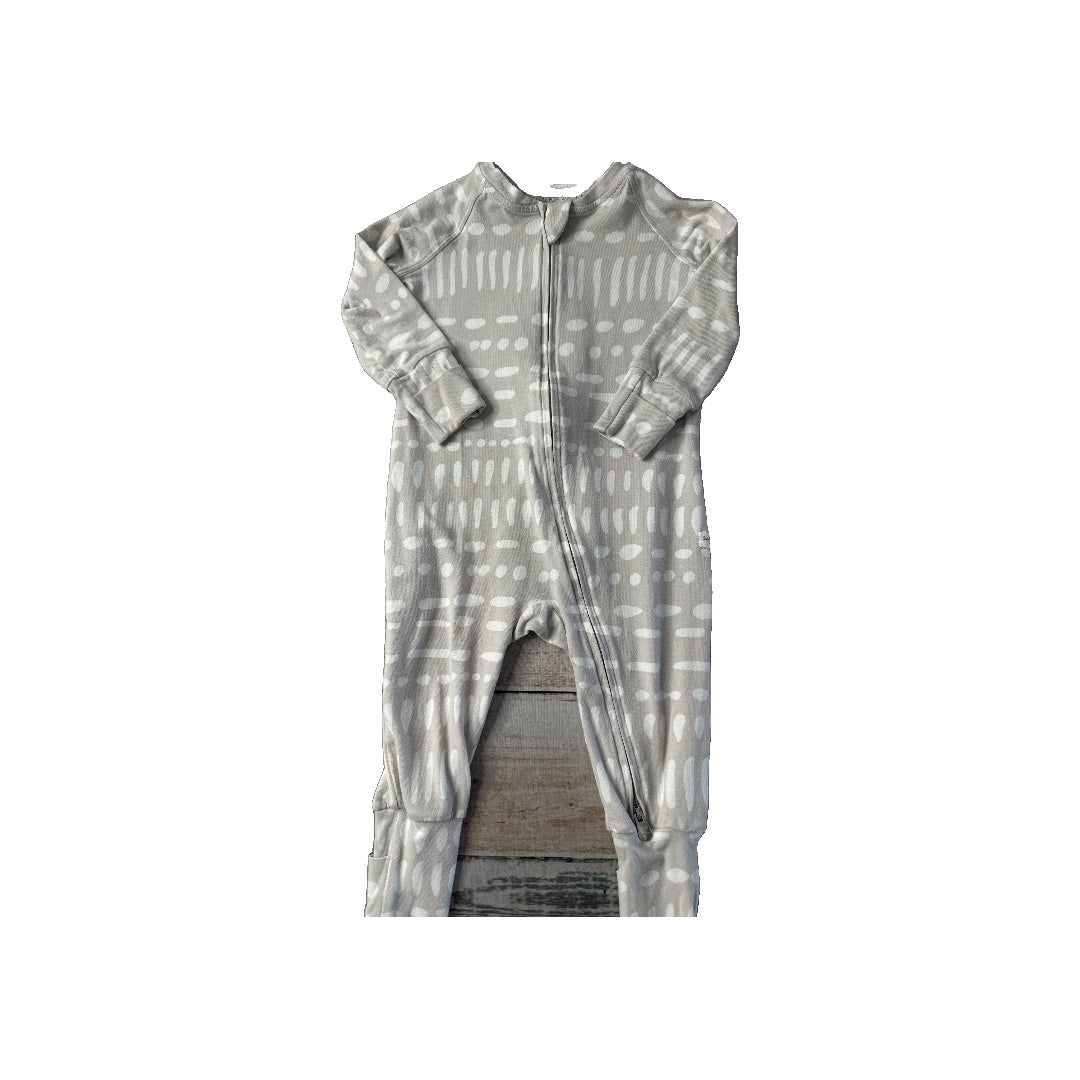 Loulou Lollipop Unisex Grey | White | Pattern Long Sleeve Outfit Size: 12-18 months Grey | White | Pattern
