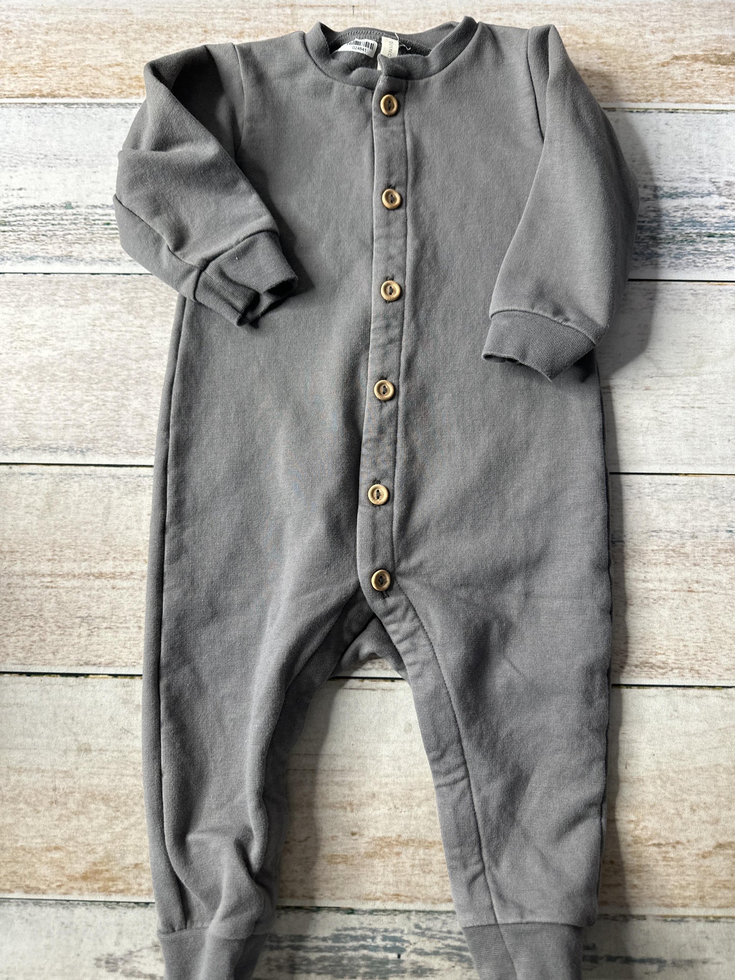 Quincy Mae Unisex Grey Long Sleeve Outfit Size: 6-12 months Grey