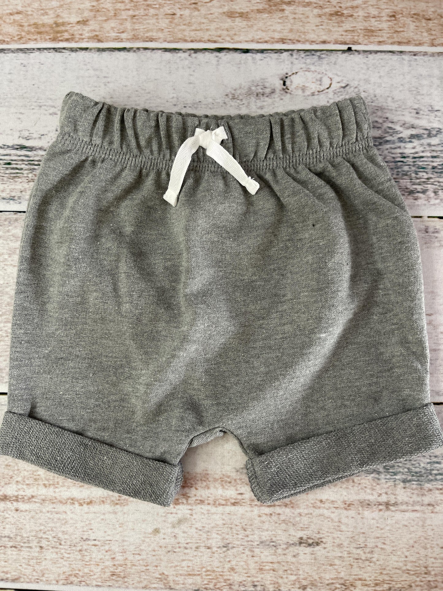 Cat & Jack Unisex Grey Shorts Size: 12 months Grey