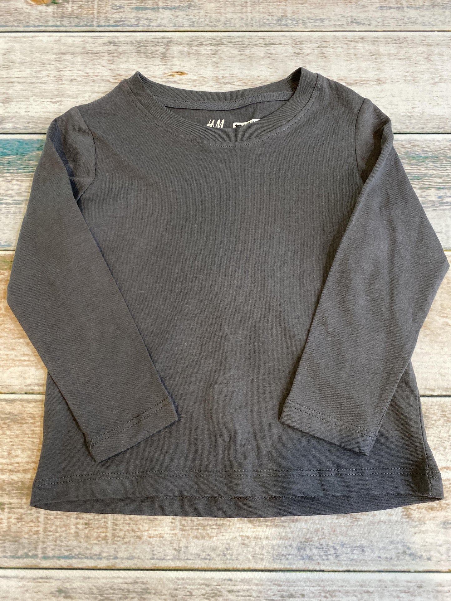 H&M Boys Grey Long Sleeve T-Shirt Size: 2T Grey