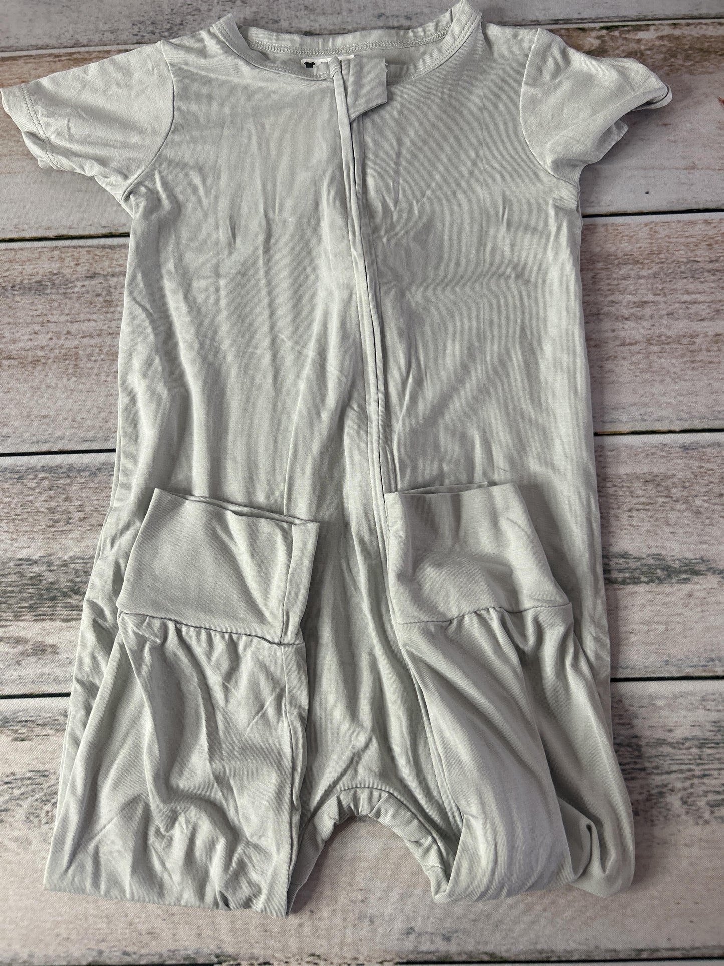 Unisex Grey Shorts Size: 12-18 months Grey