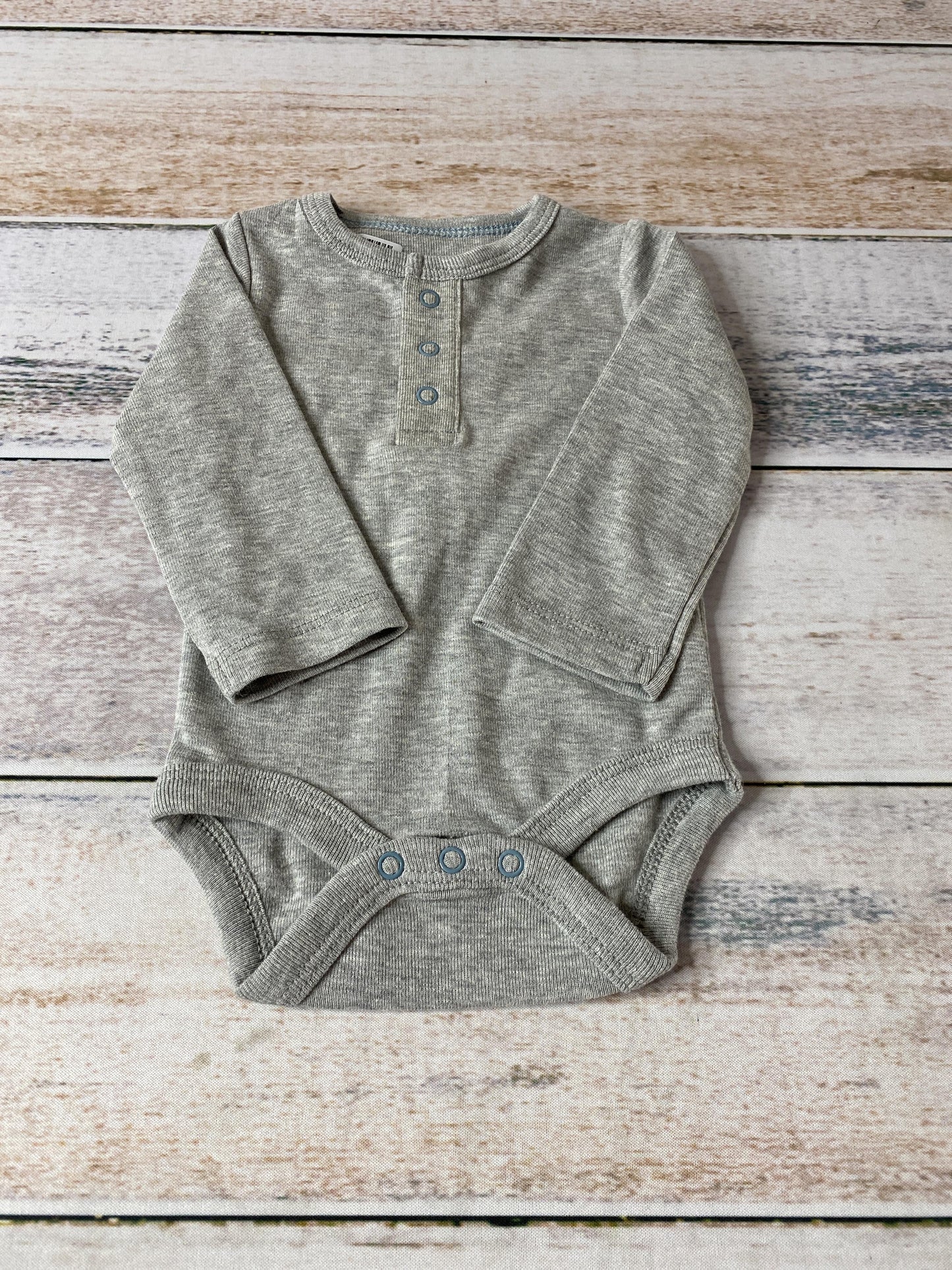 Cloud Island Unisex Grey Onesie Size: Newborn Grey