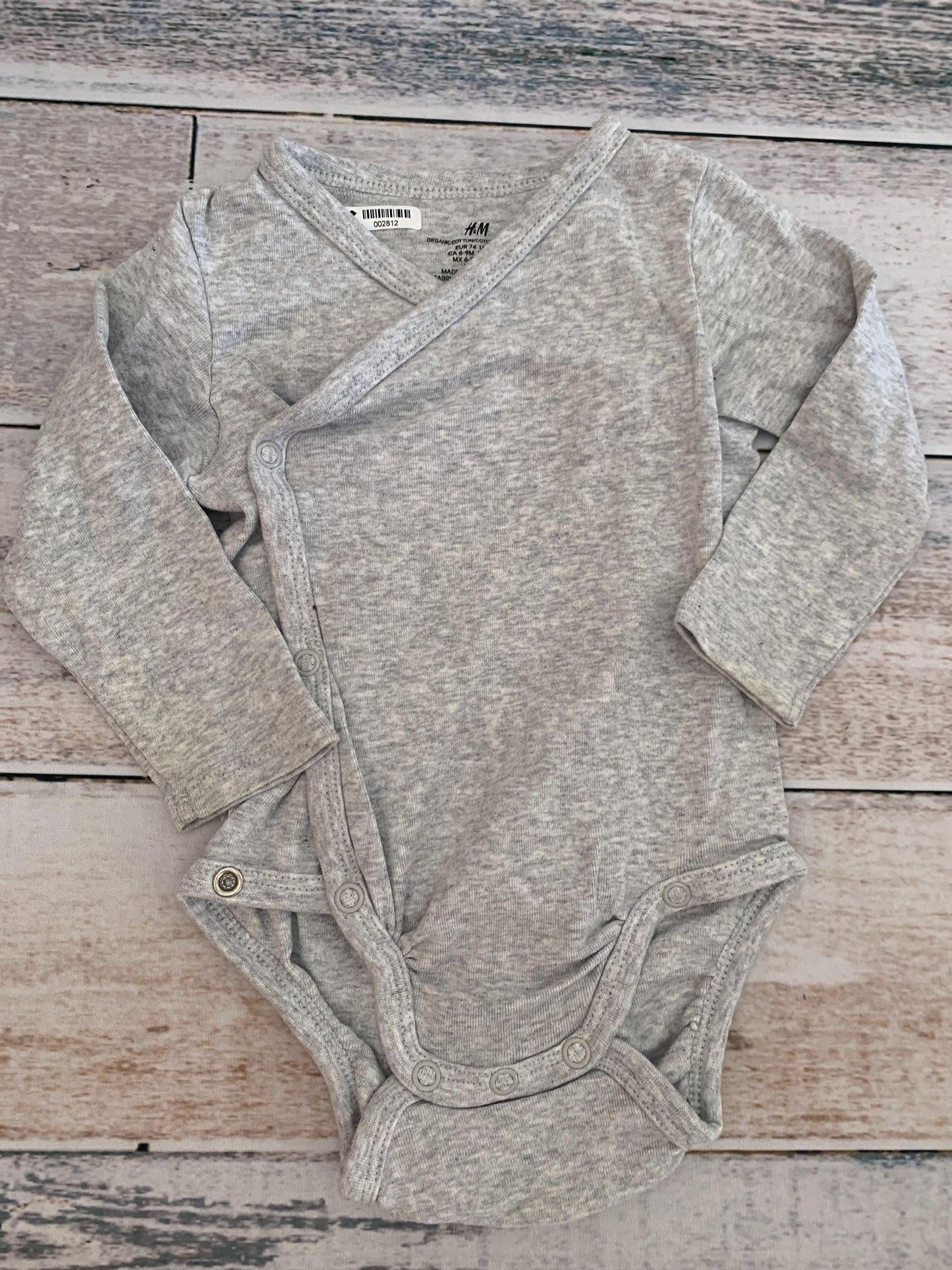 H&M Unisex Grey Onesie Size: 6-9 months Grey