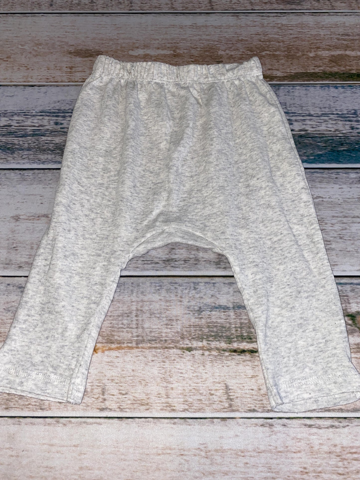 Honest co Unisex Grey Pants Size: 3-6 months Grey