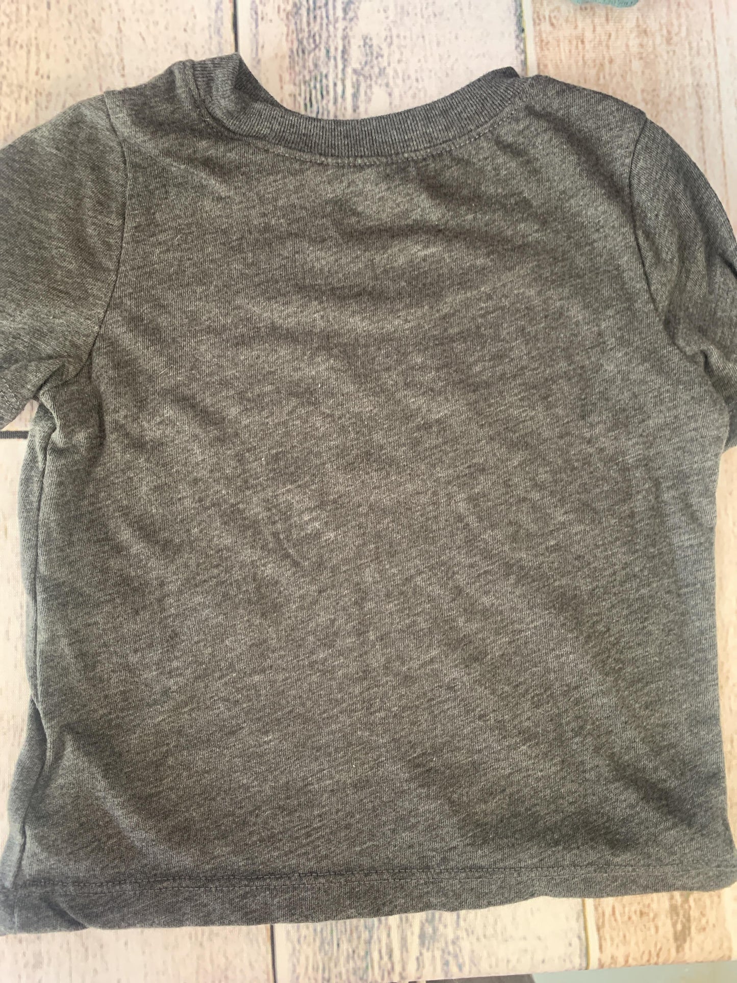 Old Navy Boys Grey Shirt Size: 12-18 months Grey