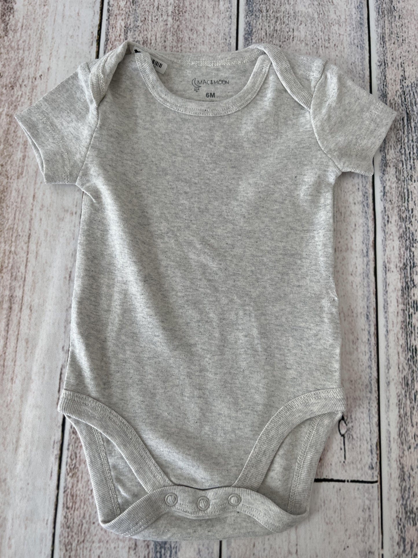 Mac and Moon Unisex Grey Onesie Size: 6 months Grey