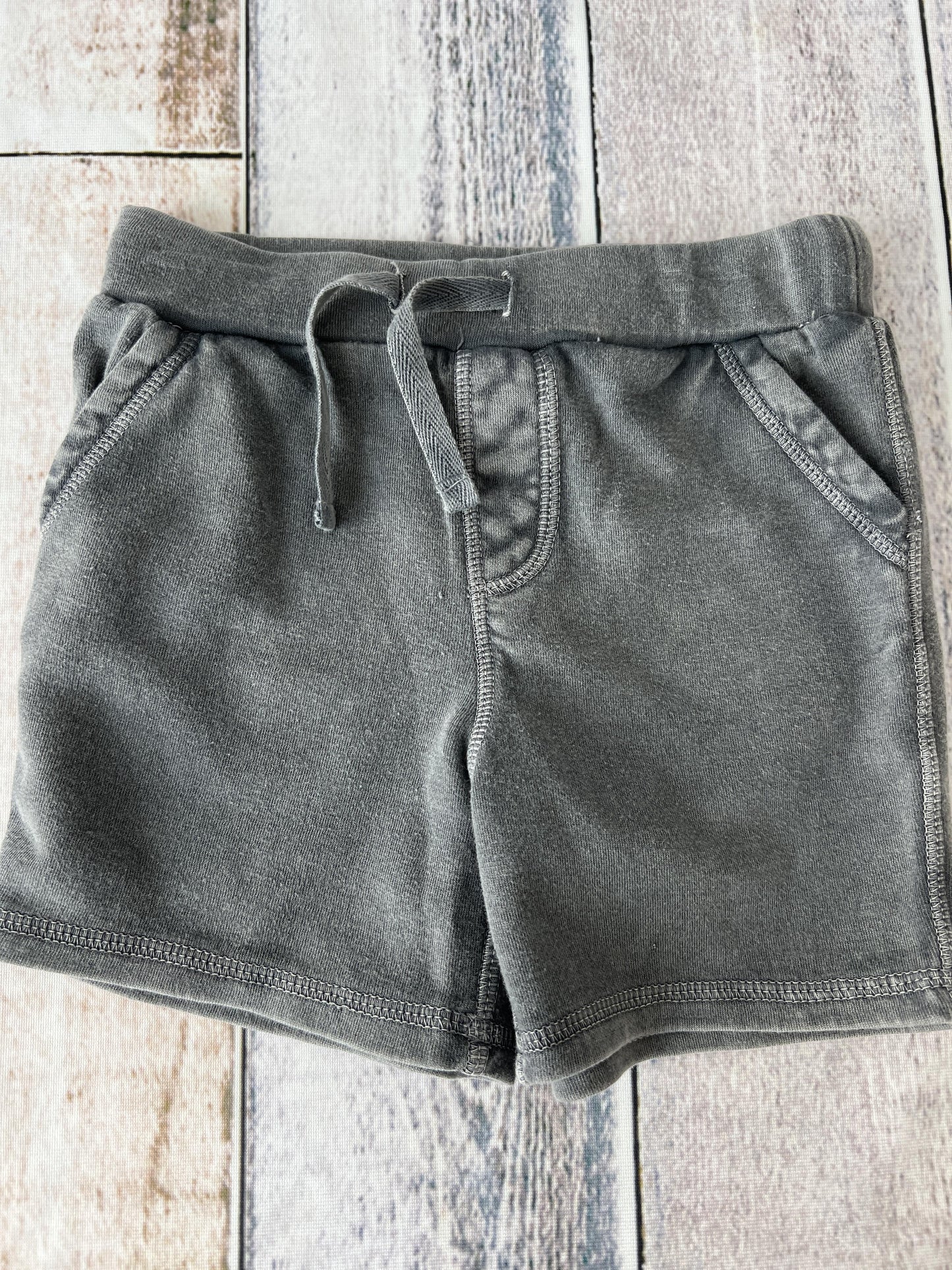 Tucker + Tate Boys Grey Shorts Size: 24 months Grey