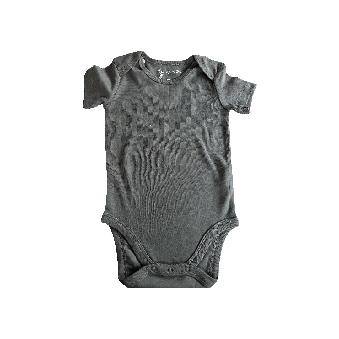 Mac and Moon Unisex Grey Onesie Size: 18 months Grey