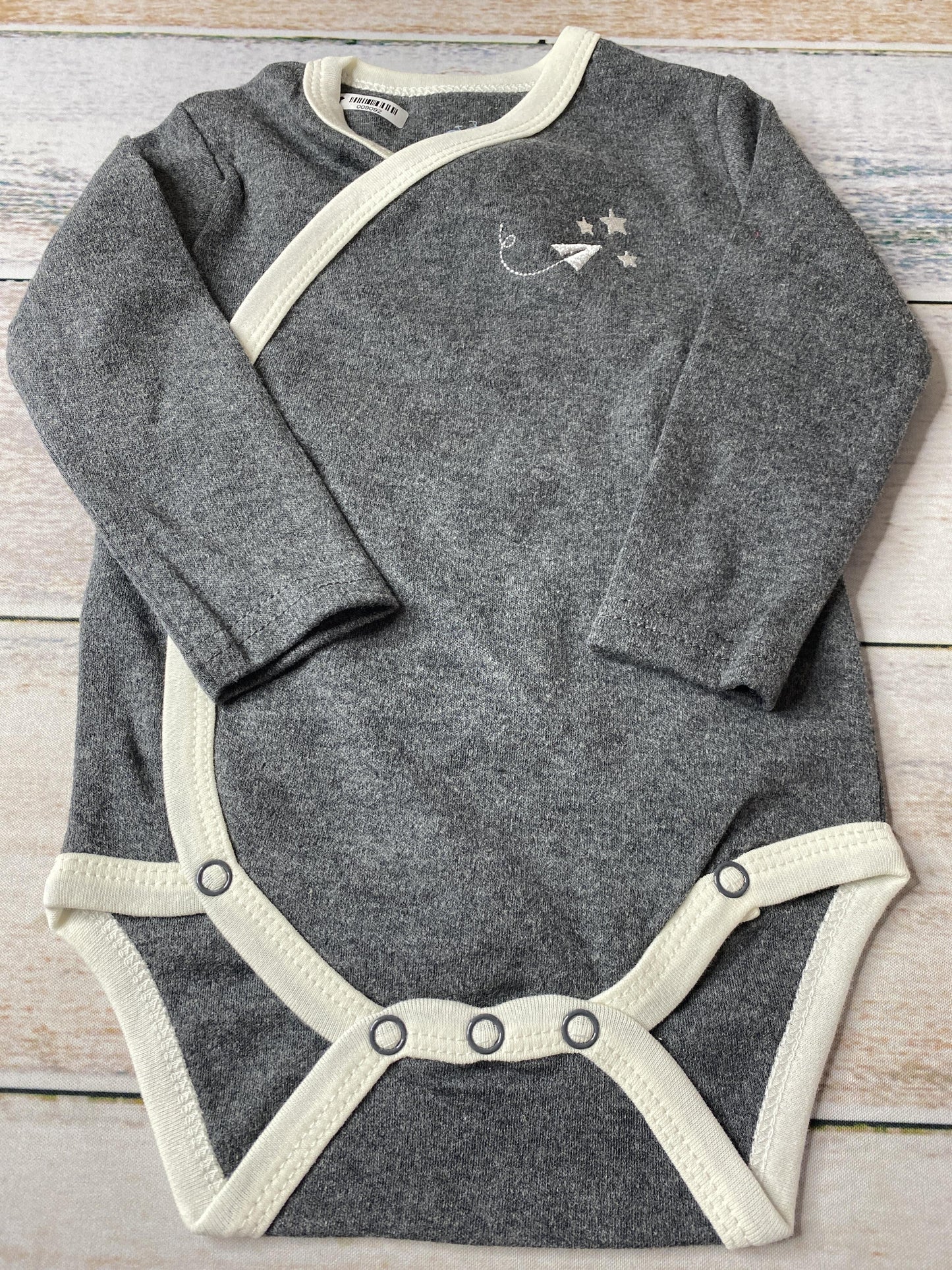 asher and olivia Unisex Grey Onesie Size: 6 months Grey
