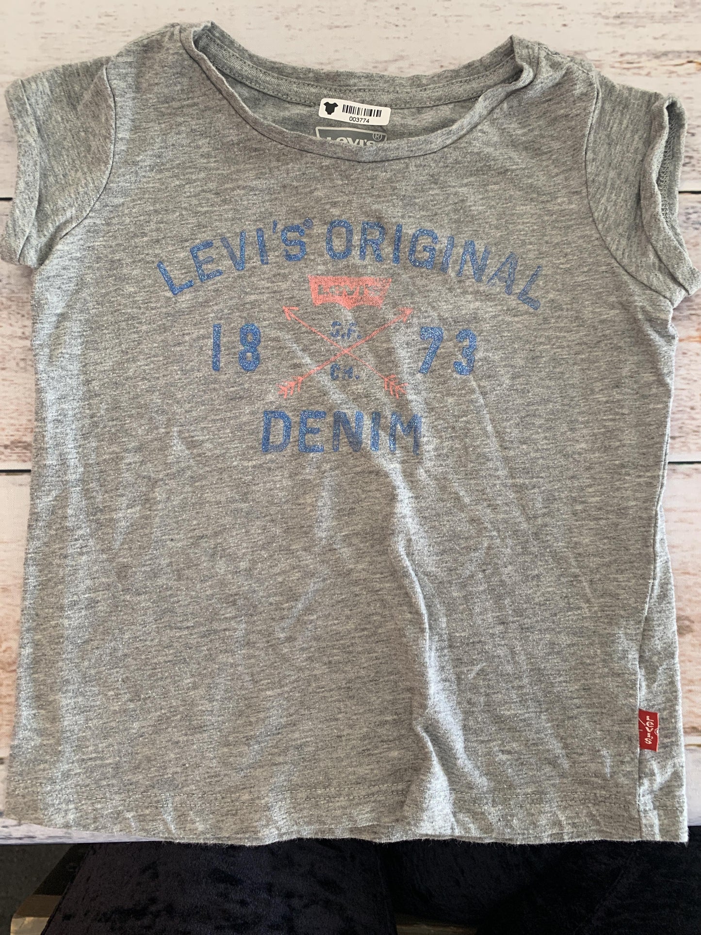Girls Grey T-Shirt Size: 2T Grey