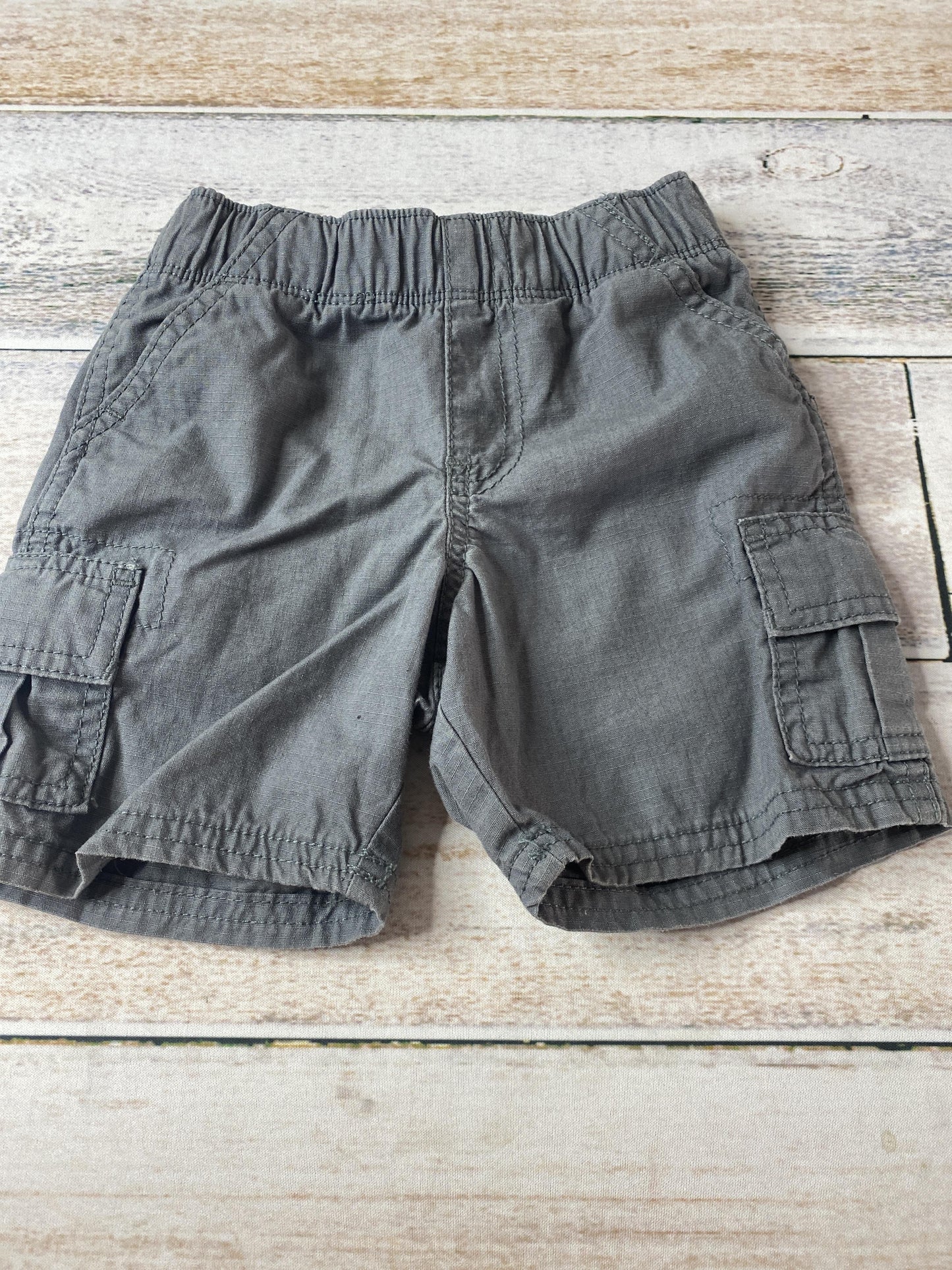 Children's Place Boys Grey Shorts Size: 12-18 months Grey
