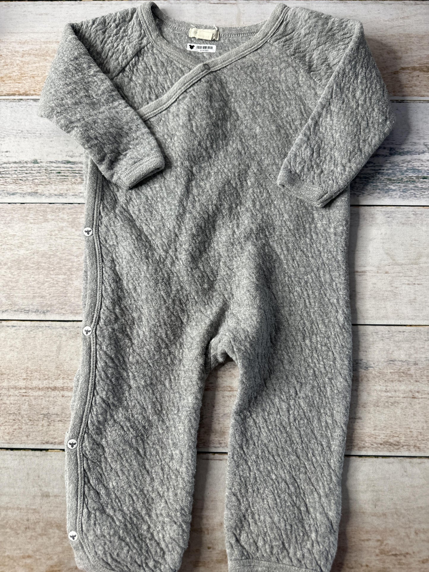 Burt's Bees Unisex Grey Long Sleeve Outfit Size: 6-9 months Grey