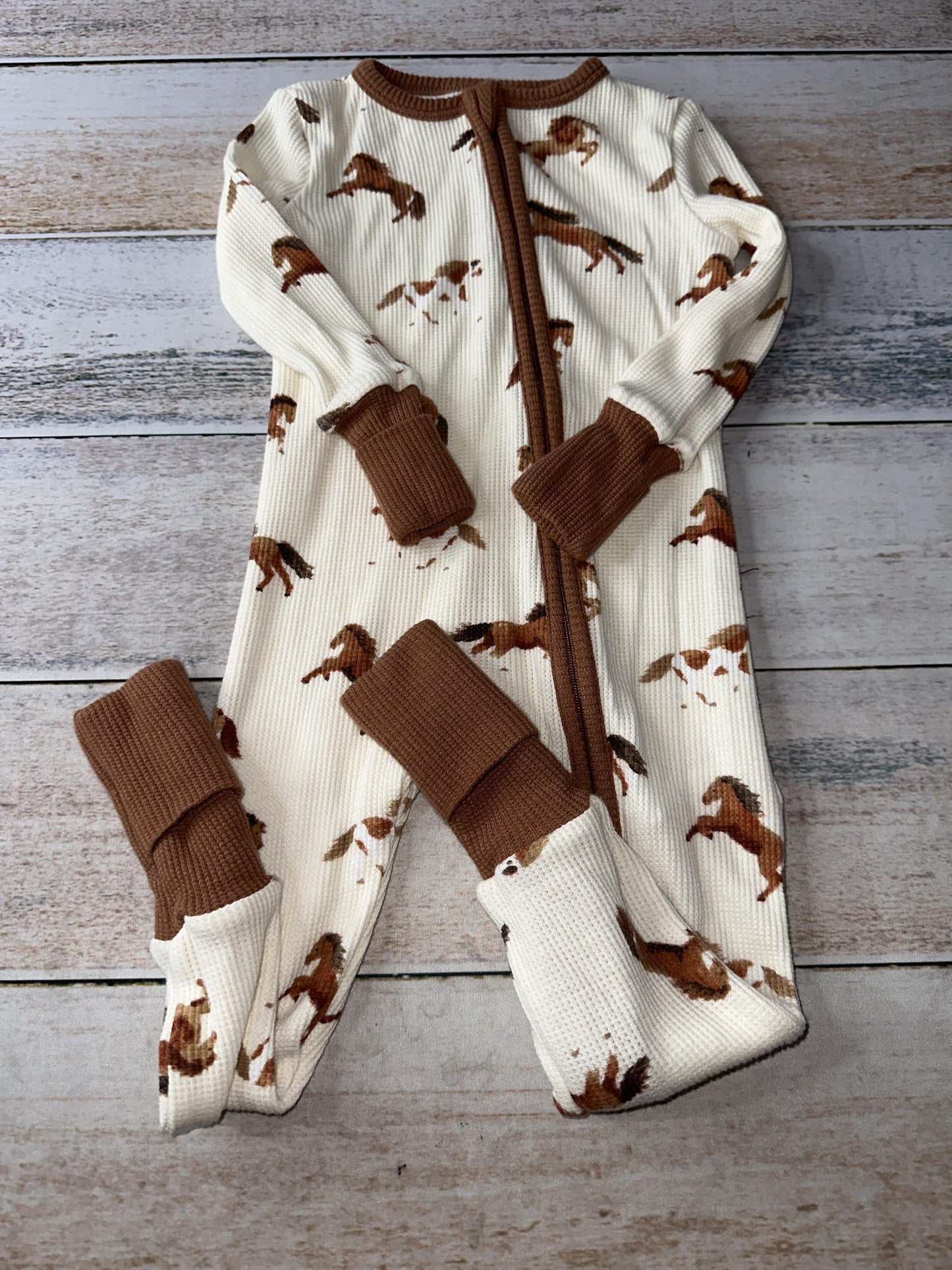 Angel Dear Unisex Horses Long Sleeve Outfit Size: 12-18 months Horses