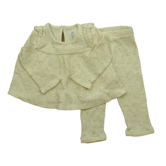 Gap Girls Ivory Speckled Apparel Sets Size: 12-18 Months Ivory Speckled