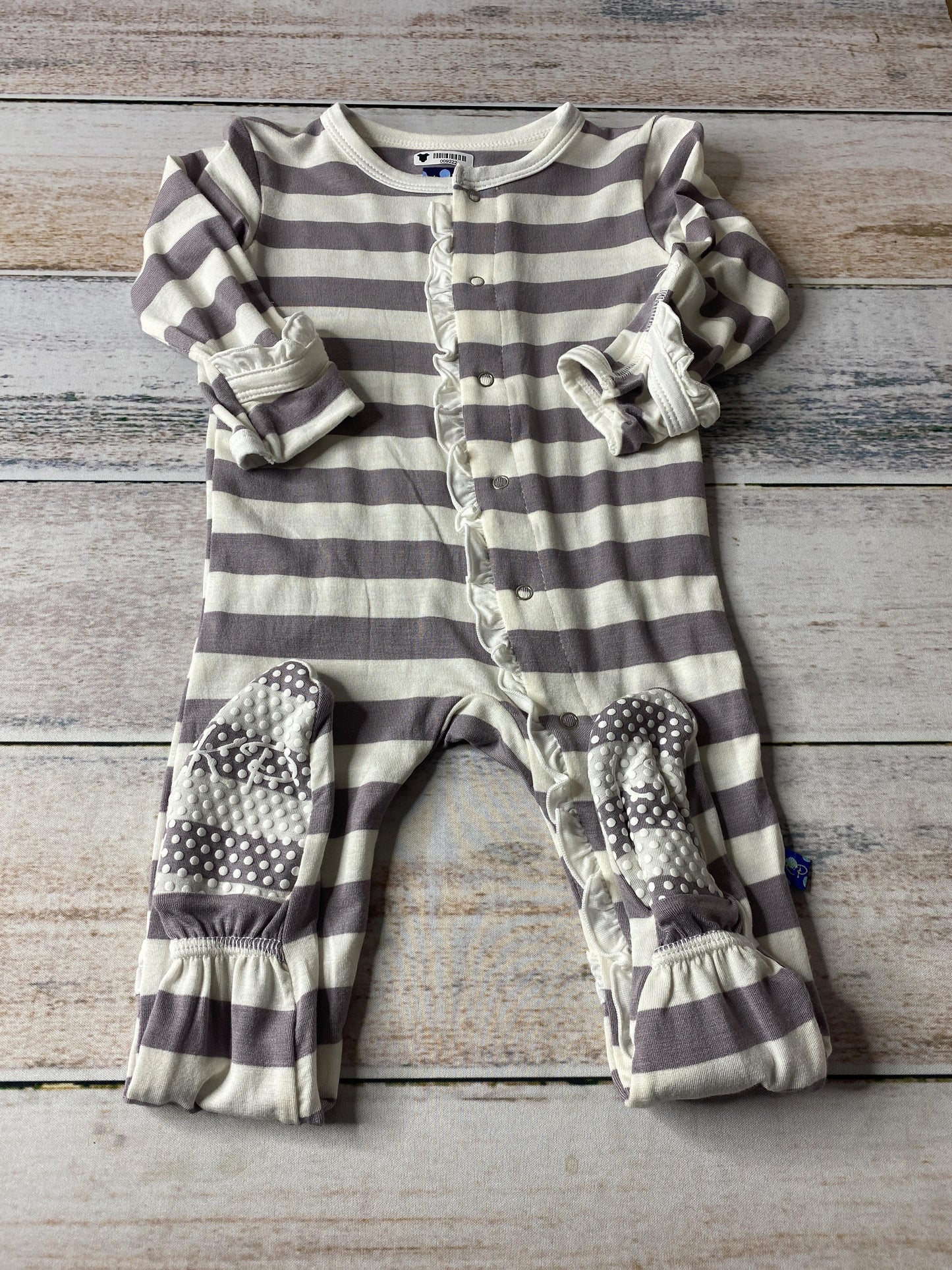 KicKee Pants Girls Lavender | White | Stripe Pajamas Size: 6-9 months Lavender | White | Stripe