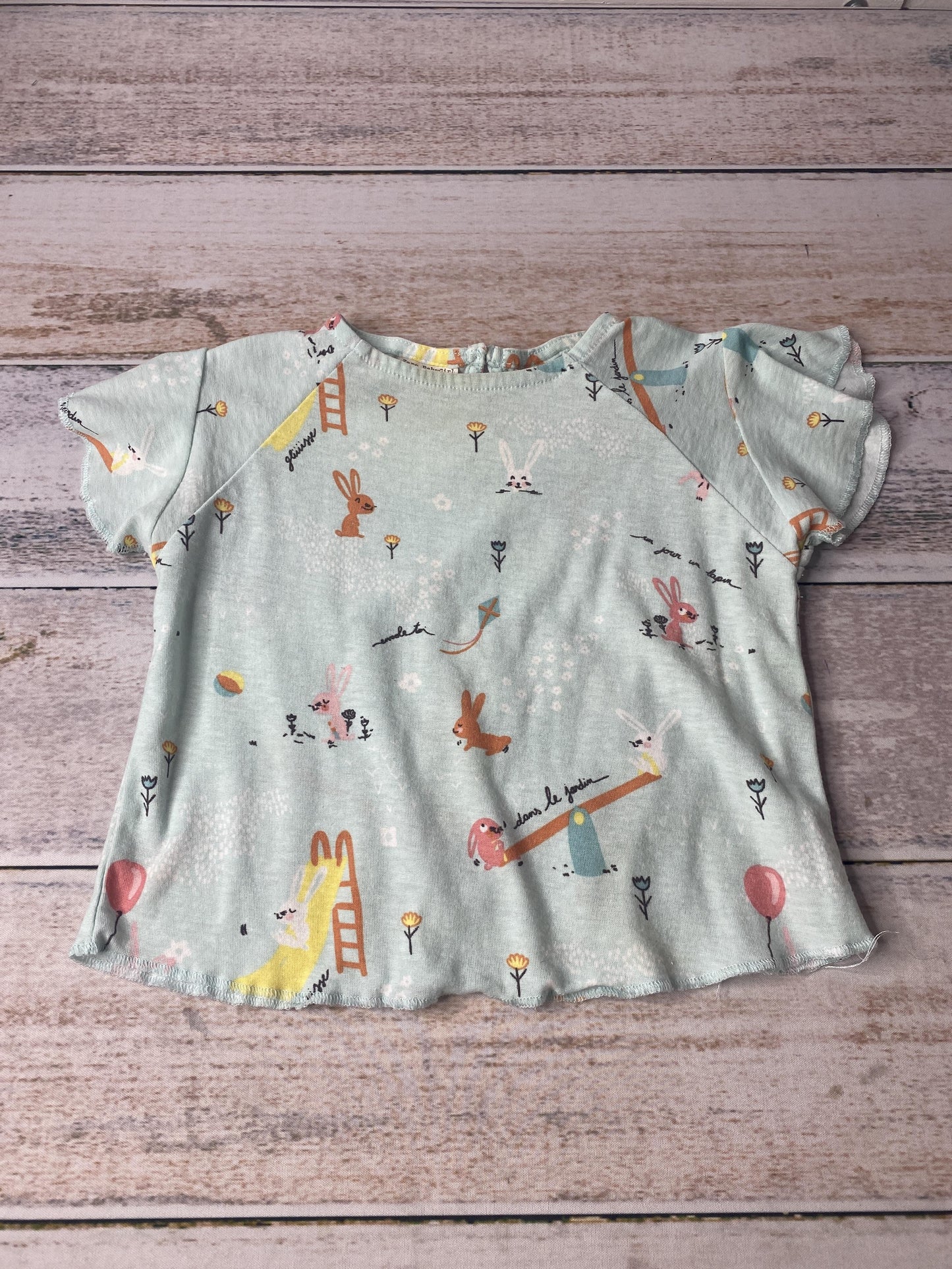 Zara Girls Light Blue | Bunnies T-Shirt Size: 12-18 months Light Blue | Bunnies