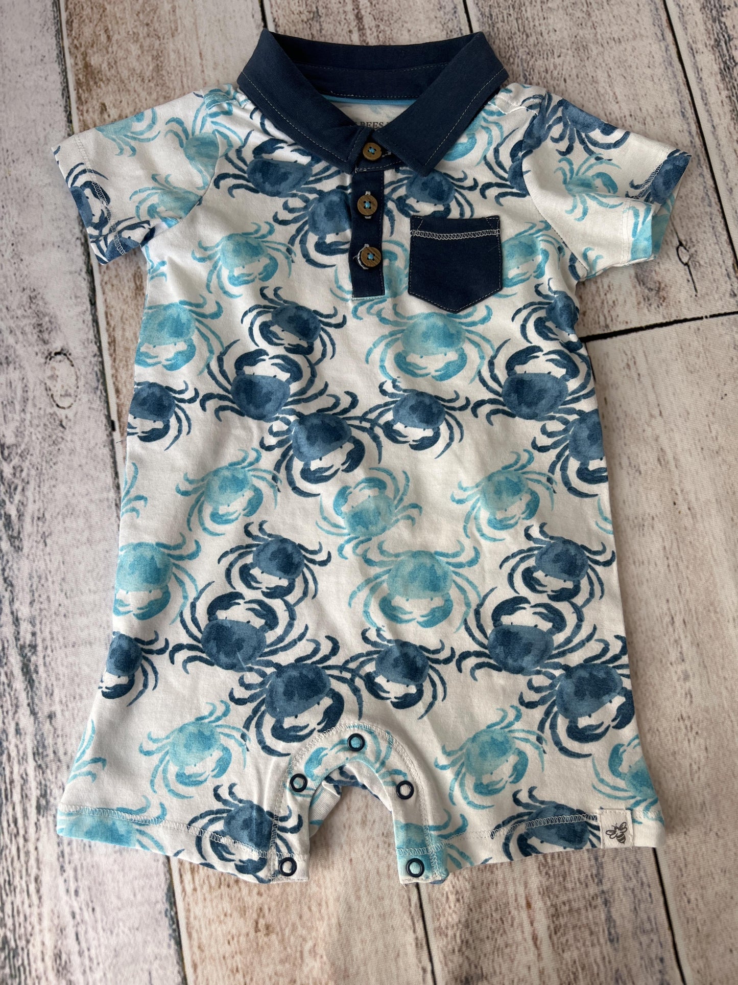 Burt's Bees Boys Light Blue | Crabs Romper Size: 6-9 months Light Blue | Crabs
