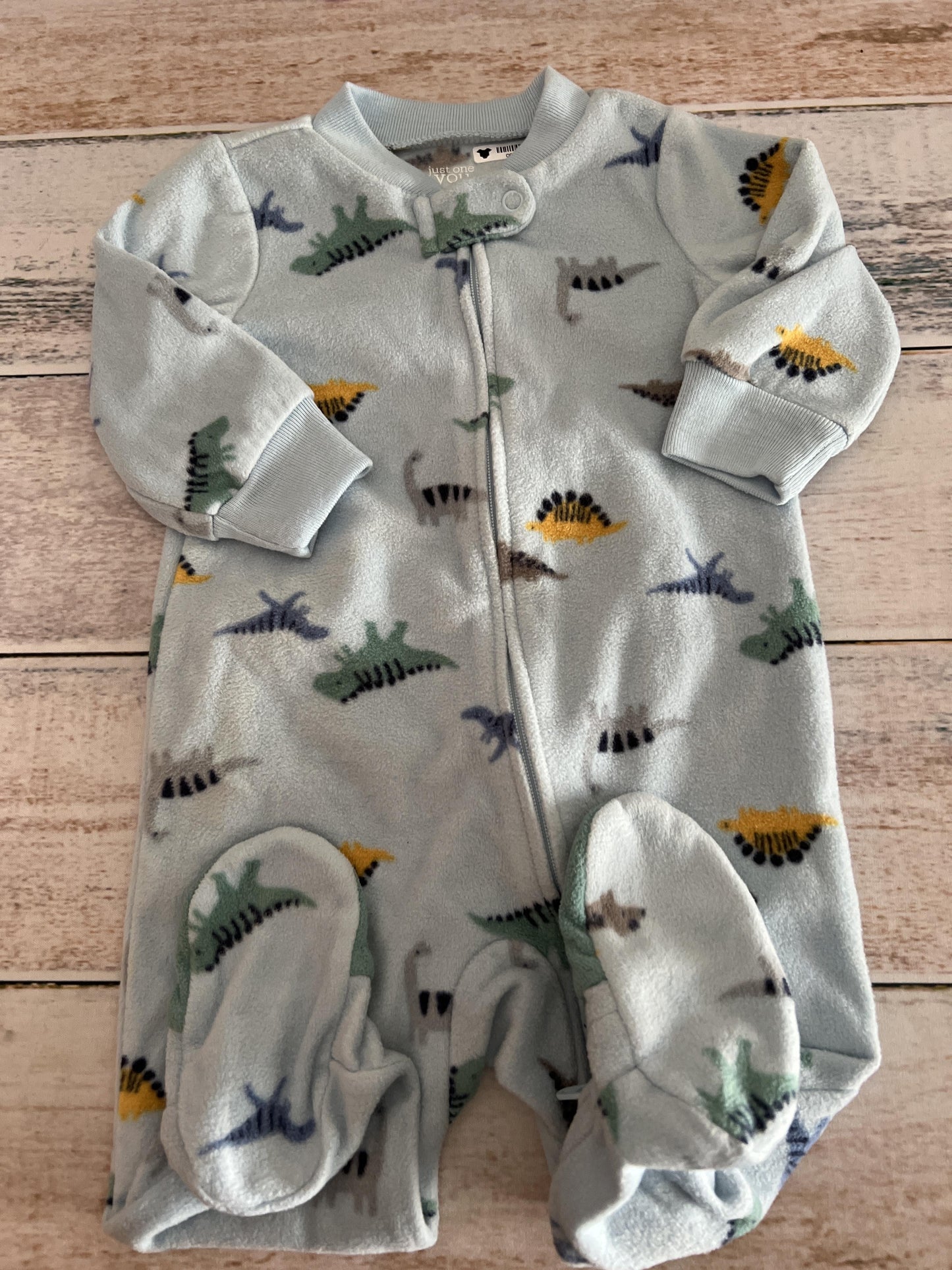 Carters Boys Light Blue | light green Pajamas Size: 6 months Light Blue | light green