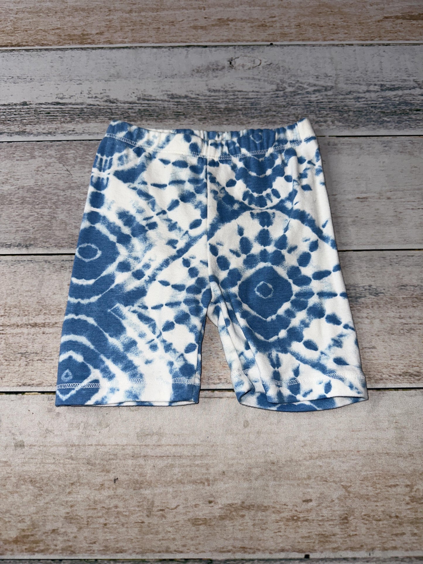 Burt's Bees Boys Light Blue | Tie Dye Pajamas Size: 3T Light Blue | Tie Dye