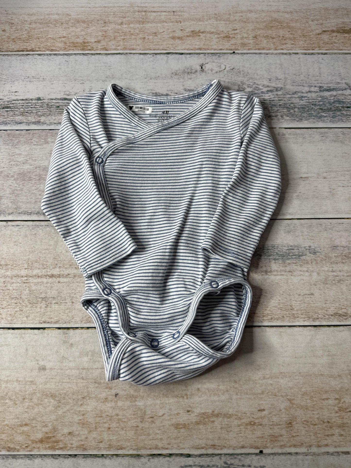 H&M Unisex Light Blue | White | Striped Onesie Size: 6-9 months Light Blue | White | Striped