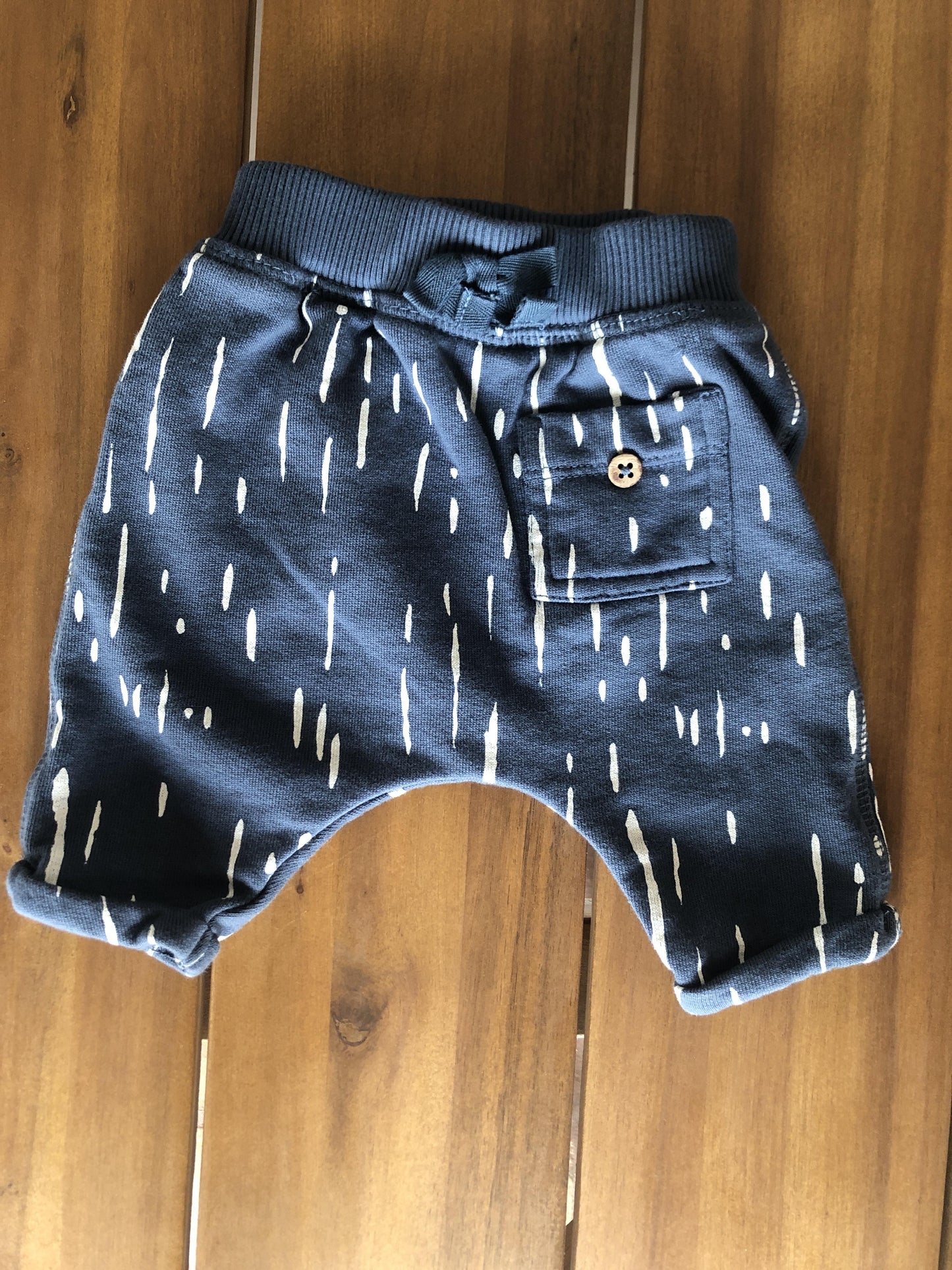Oliver & Rain Boys Light Blue | White Pants Size: Newborn Light Blue | White