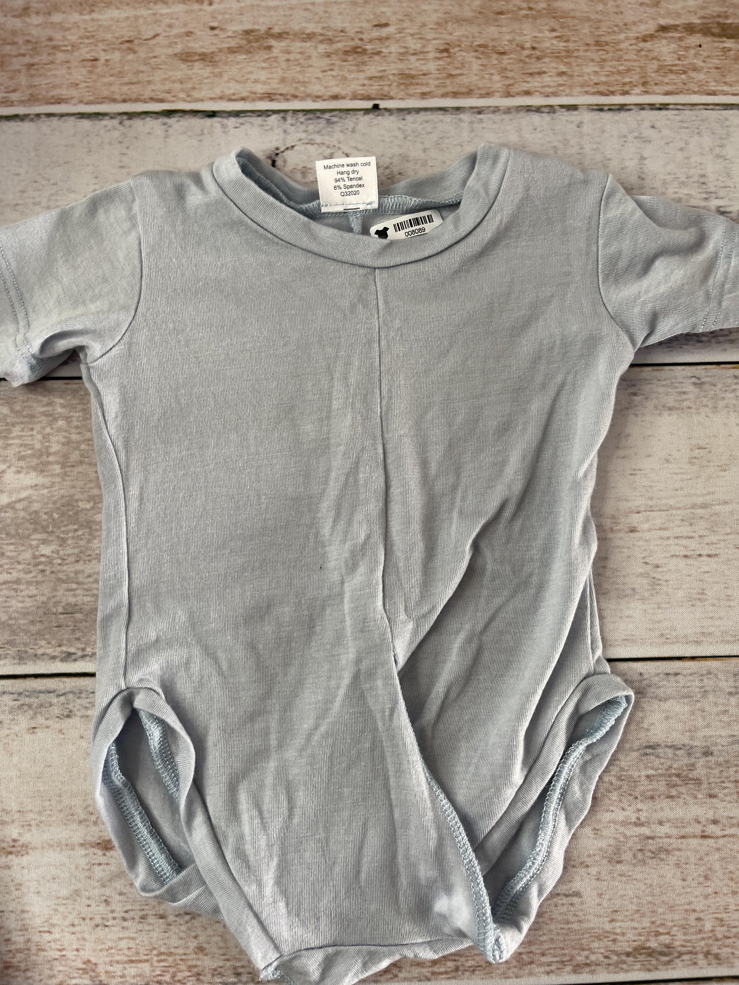 Peasy Boys Light Blue Onesie Size: 3-6 months Light Blue