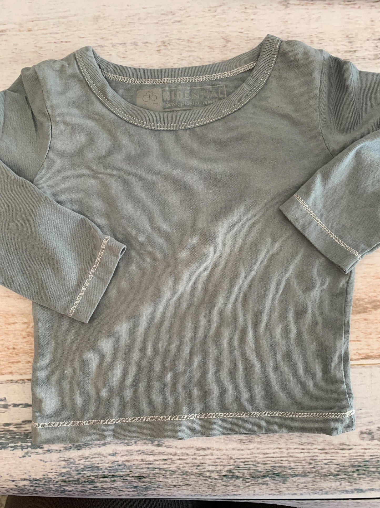 Kidential Unisex Light Blue Long Sleeve Shirt Size: 2T Light Blue
