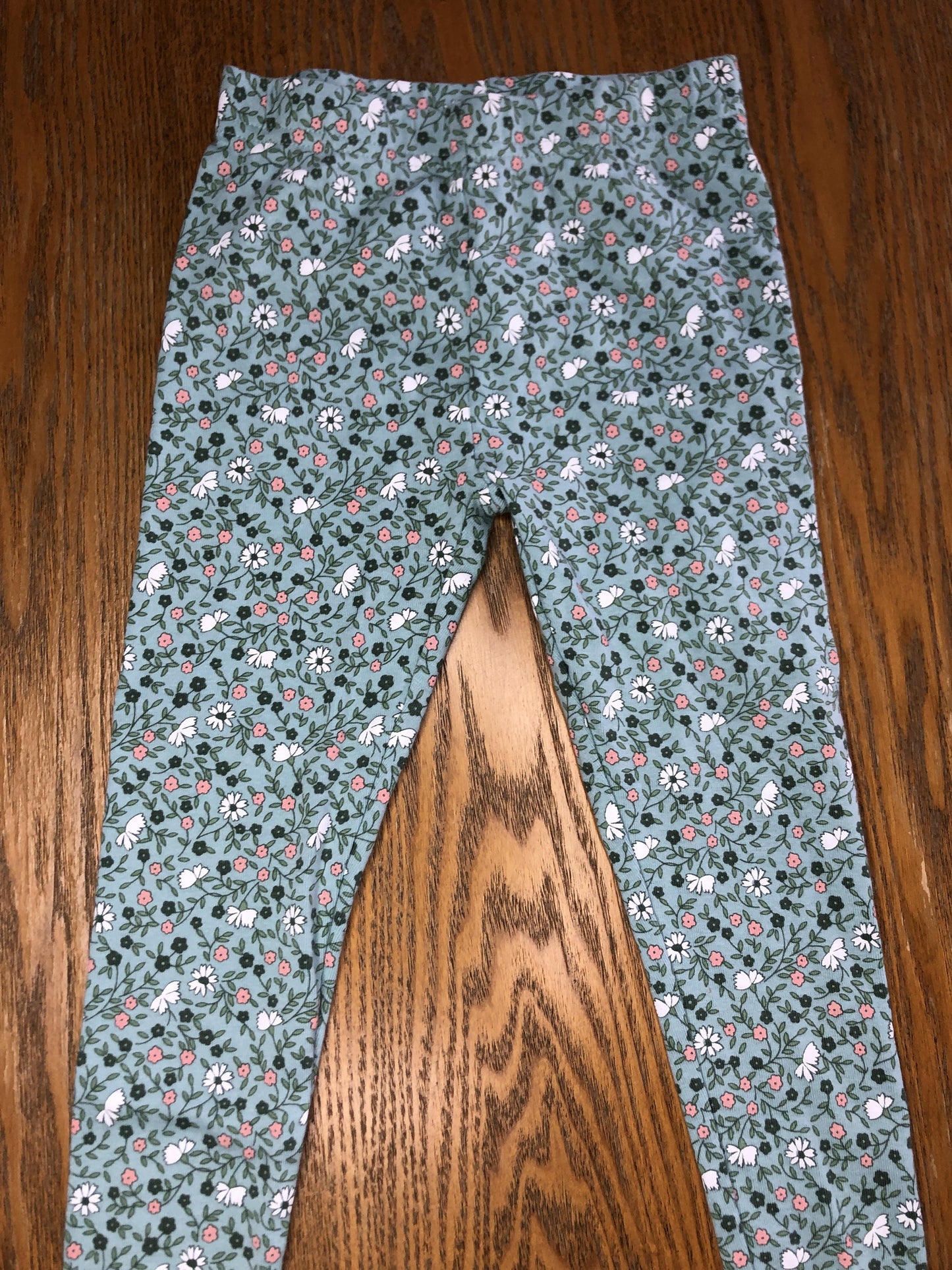 Carters Girls light green | Pink floral Pajamas Size: 4T light green | Pink floral