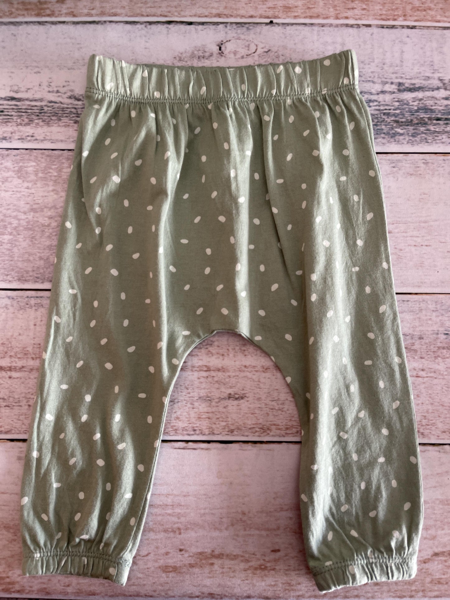 Nordstrom Unisex light green | White Pants Size: 18 months light green | White