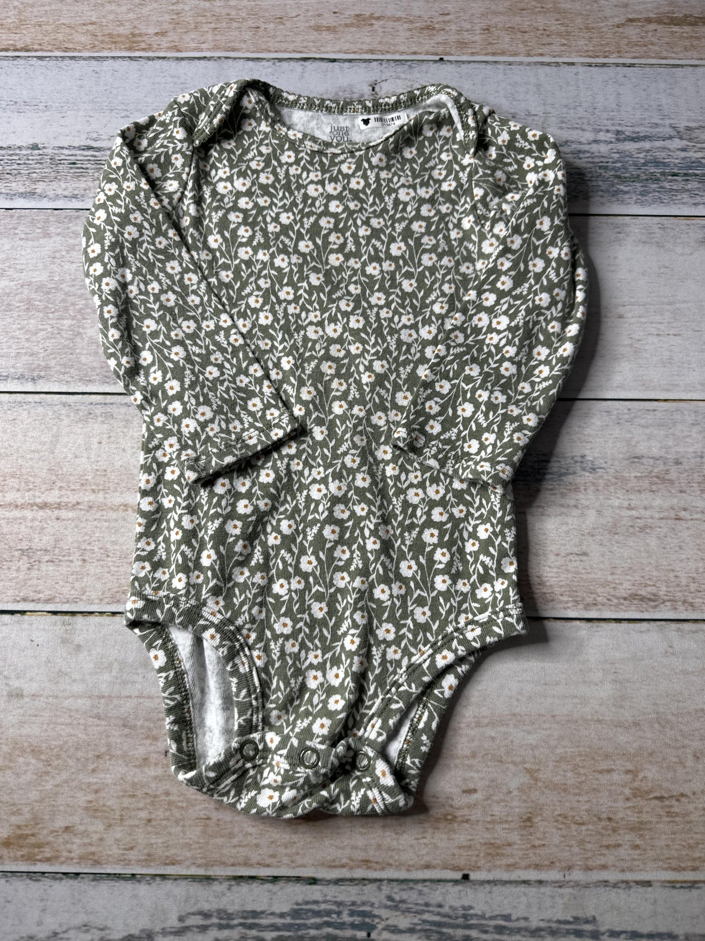 Carters Girls light green | White Onesie Size: 18 months light green | White