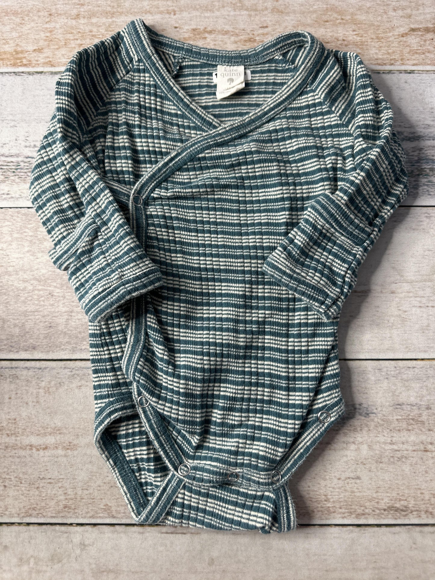 Kate Quinn Girls light green | White Onesie Size: 6-12 months light green | White