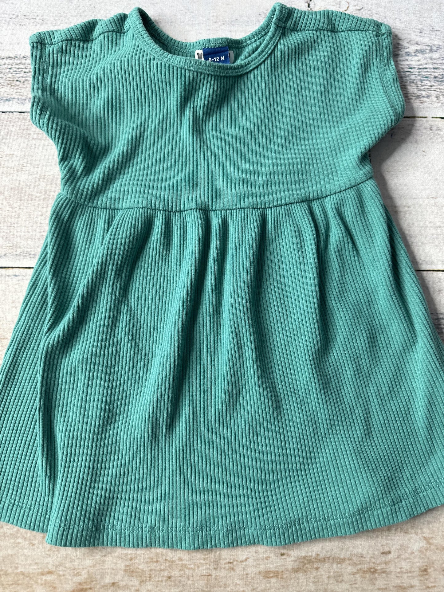 Old Navy Girls light green Dress Size: 6-12 months light green