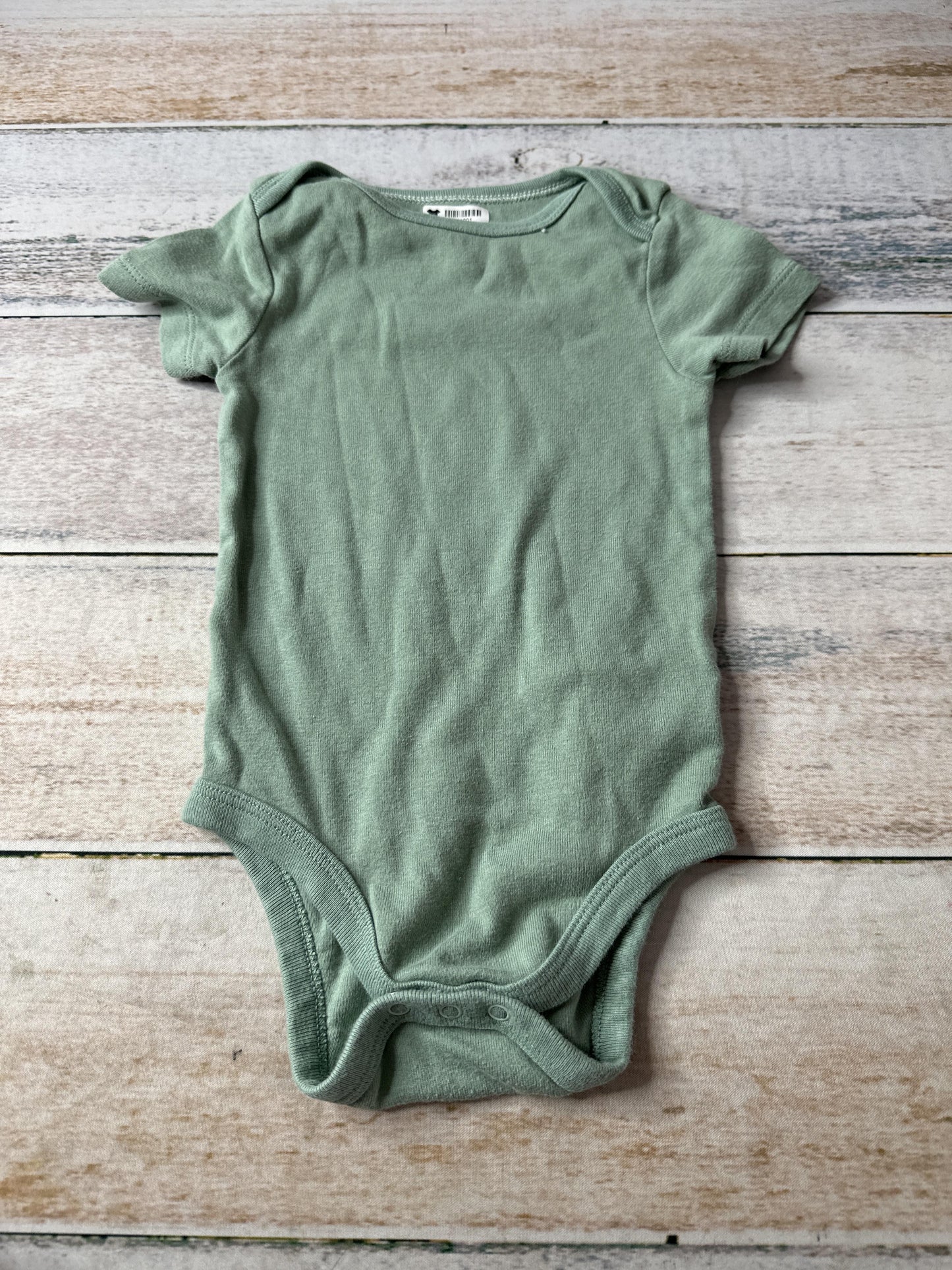Cloud Island Boys light green Onesie Size: 12 months light green