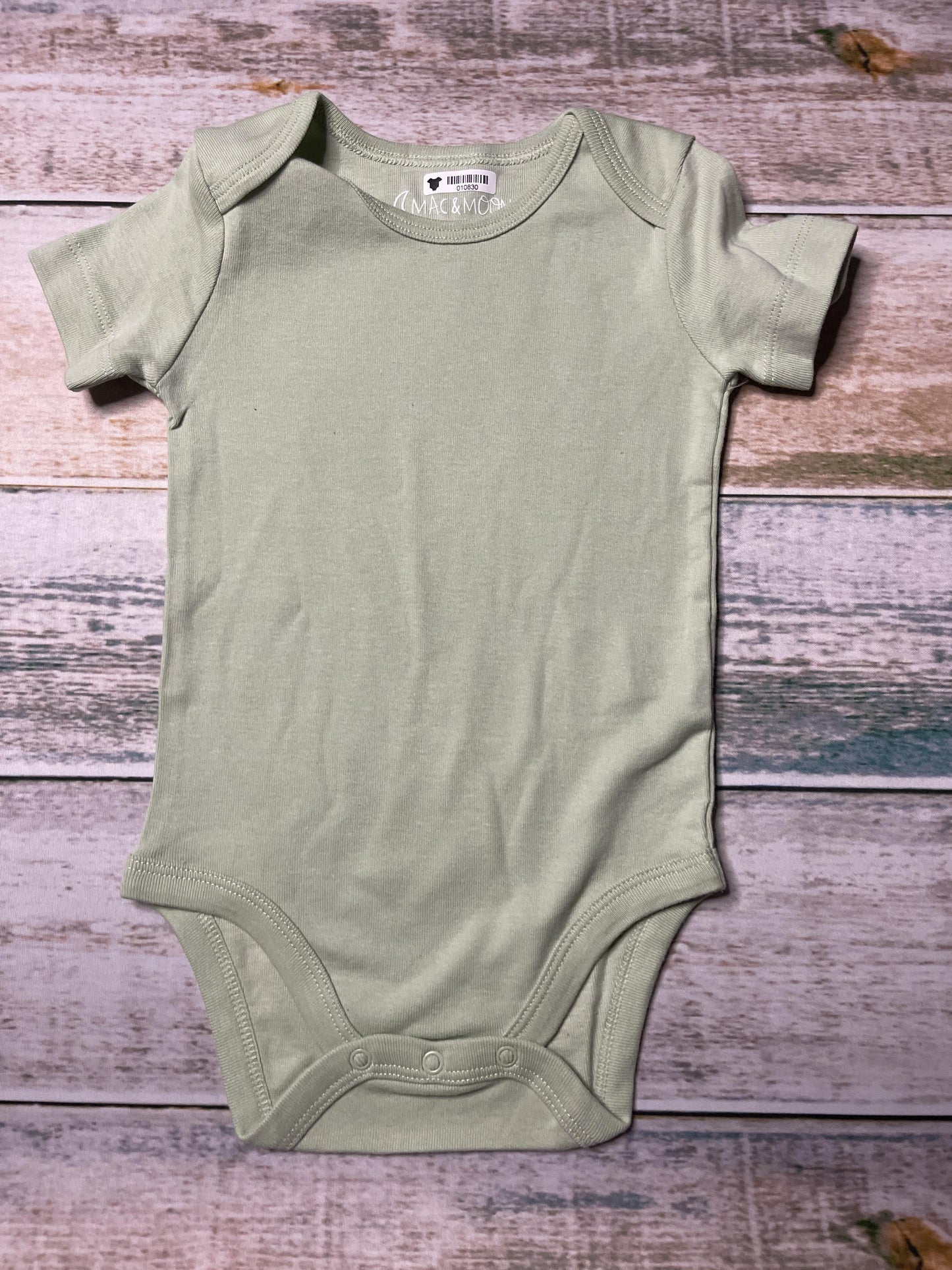 Mac & Moon Unisex light green Onesie Size: 12 months light green
