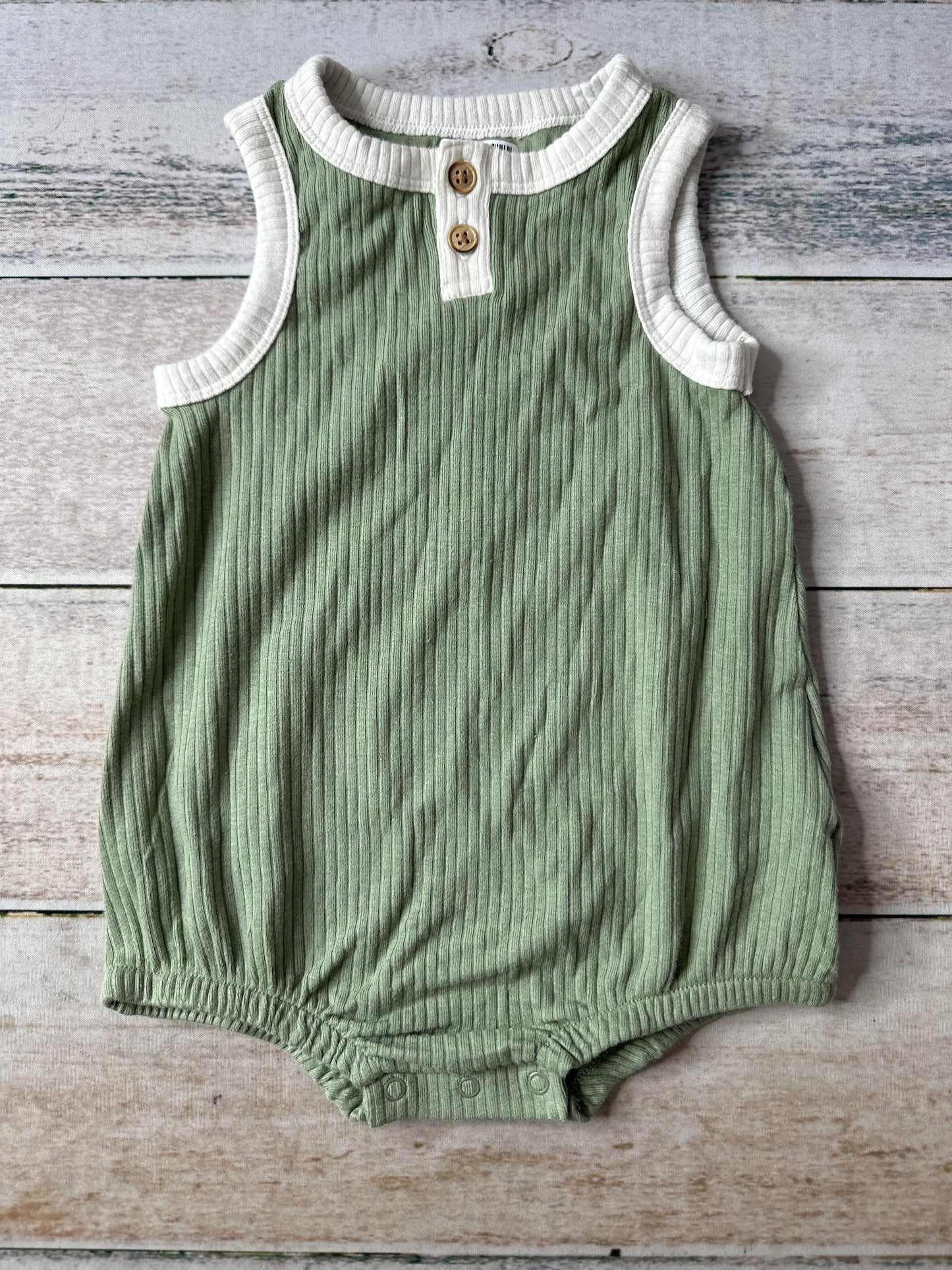 Cat & Jack Unisex light green Romper Size: 6-9 months light green