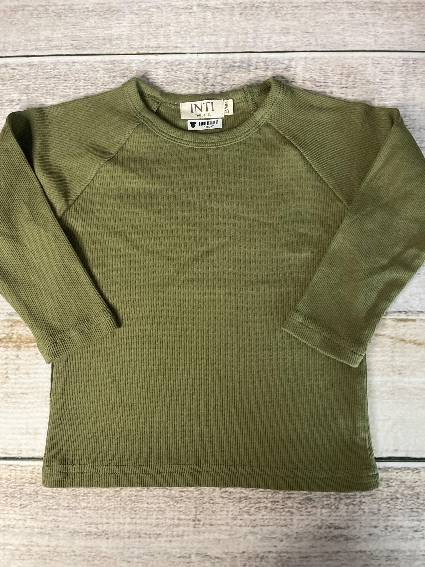 Inti Unisex light green Long Sleeve T-Shirt Size: 12-18 months light green