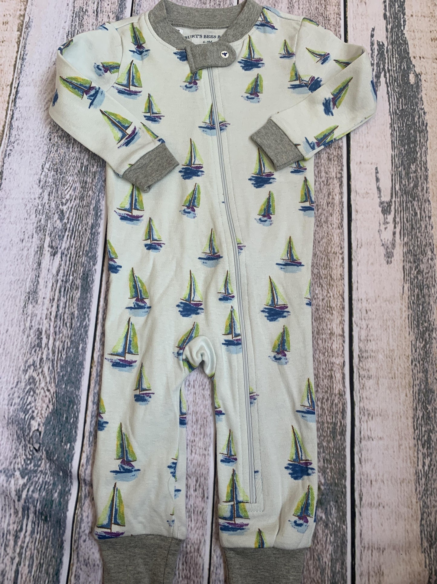 Burt's Bees Boys Mint | Boats Pajamas Size: 6-9 months Mint | Boats