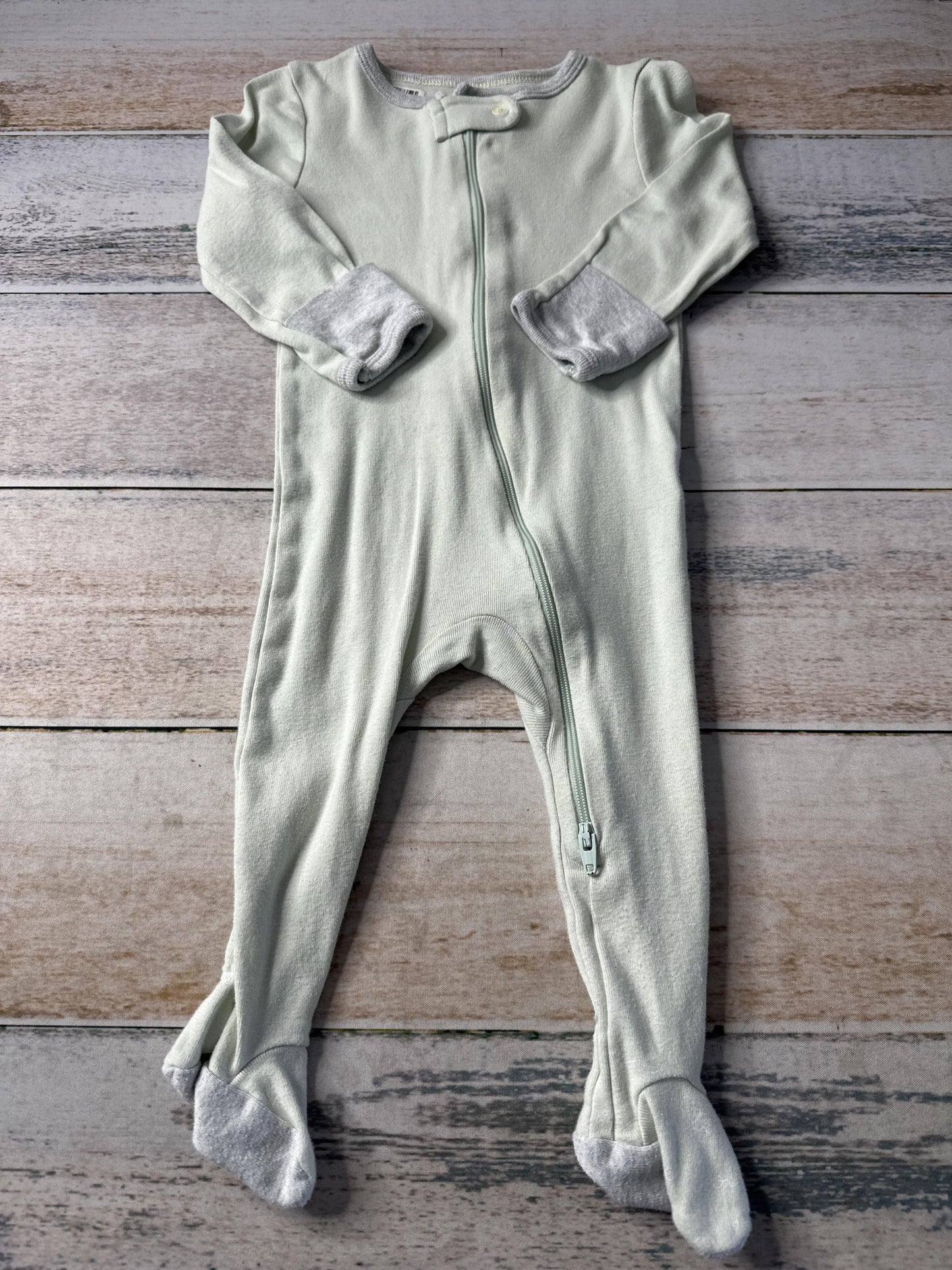 Cloud Island Girls Mint | White Pajamas Size: 6-9 months Mint | White