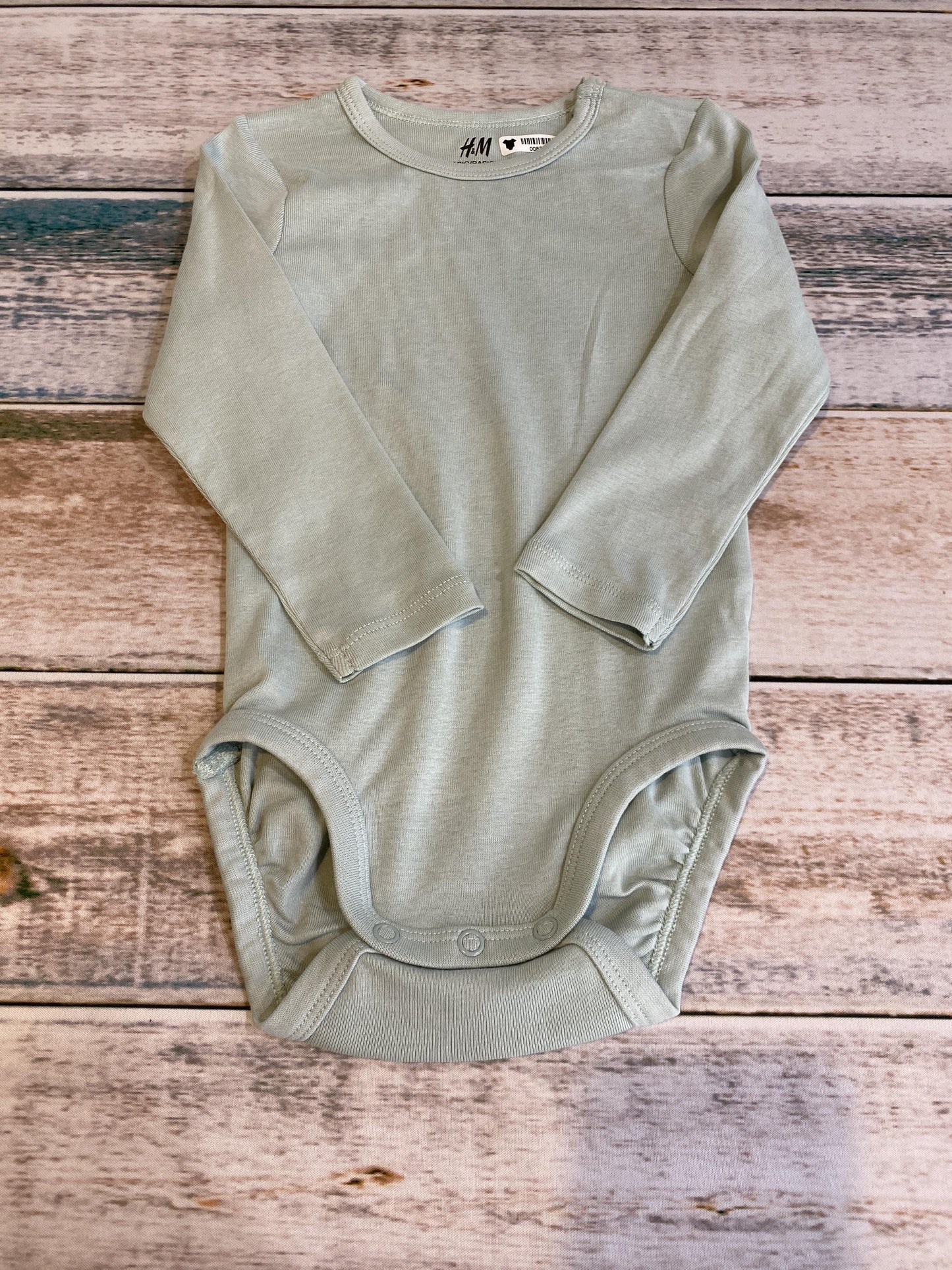 H&M Unisex Mint Onesie Size: 12 months Mint