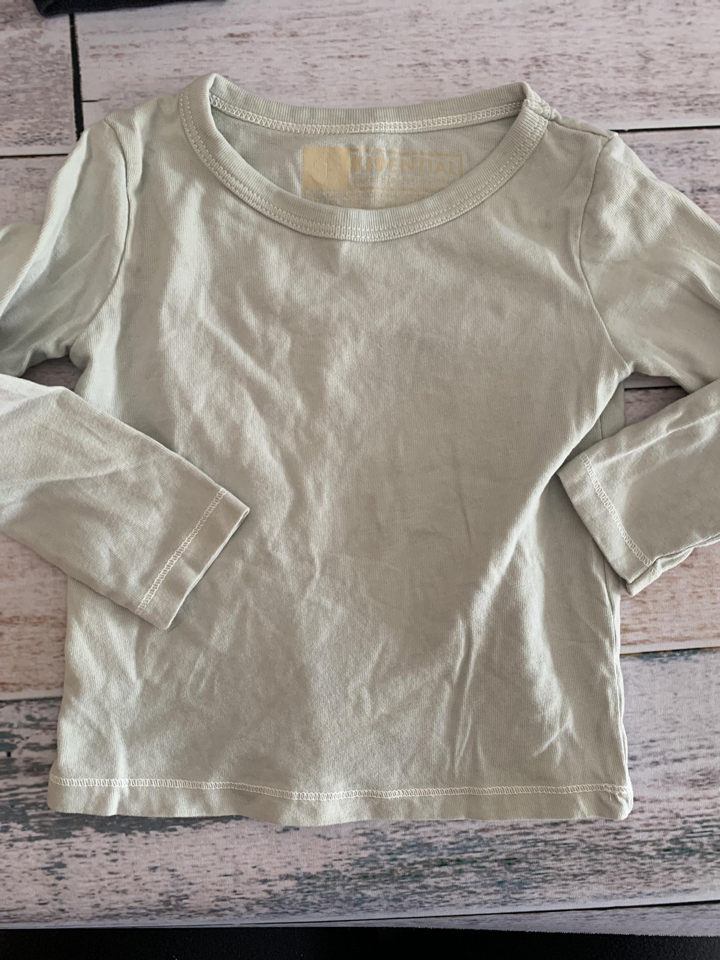 Kidential Boys Mint Long Sleeve T-Shirt Size: 2T Mint
