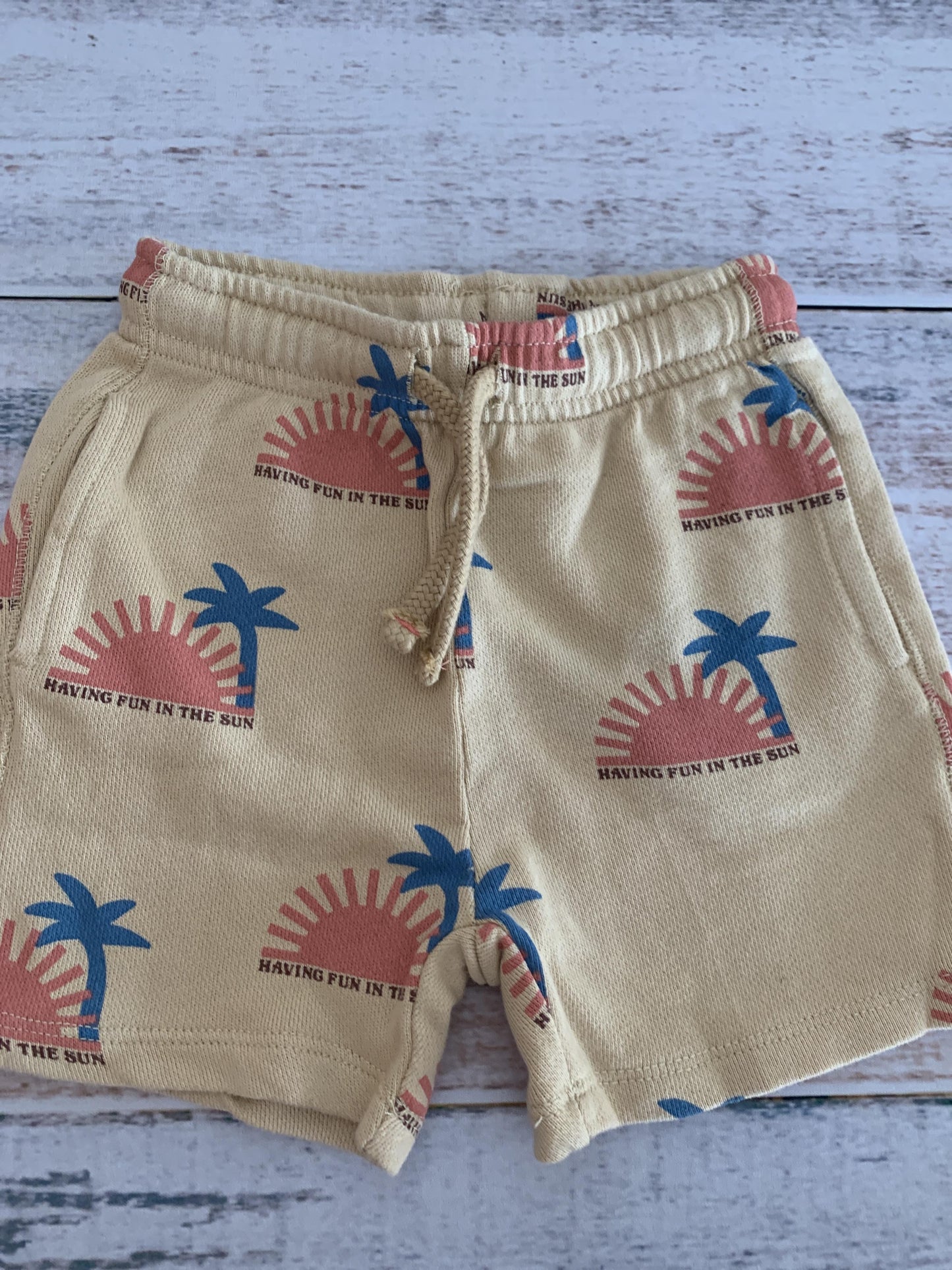 Zara Boys Mustard | Tropical Shorts Size: 9-12 Months Mustard | Tropical