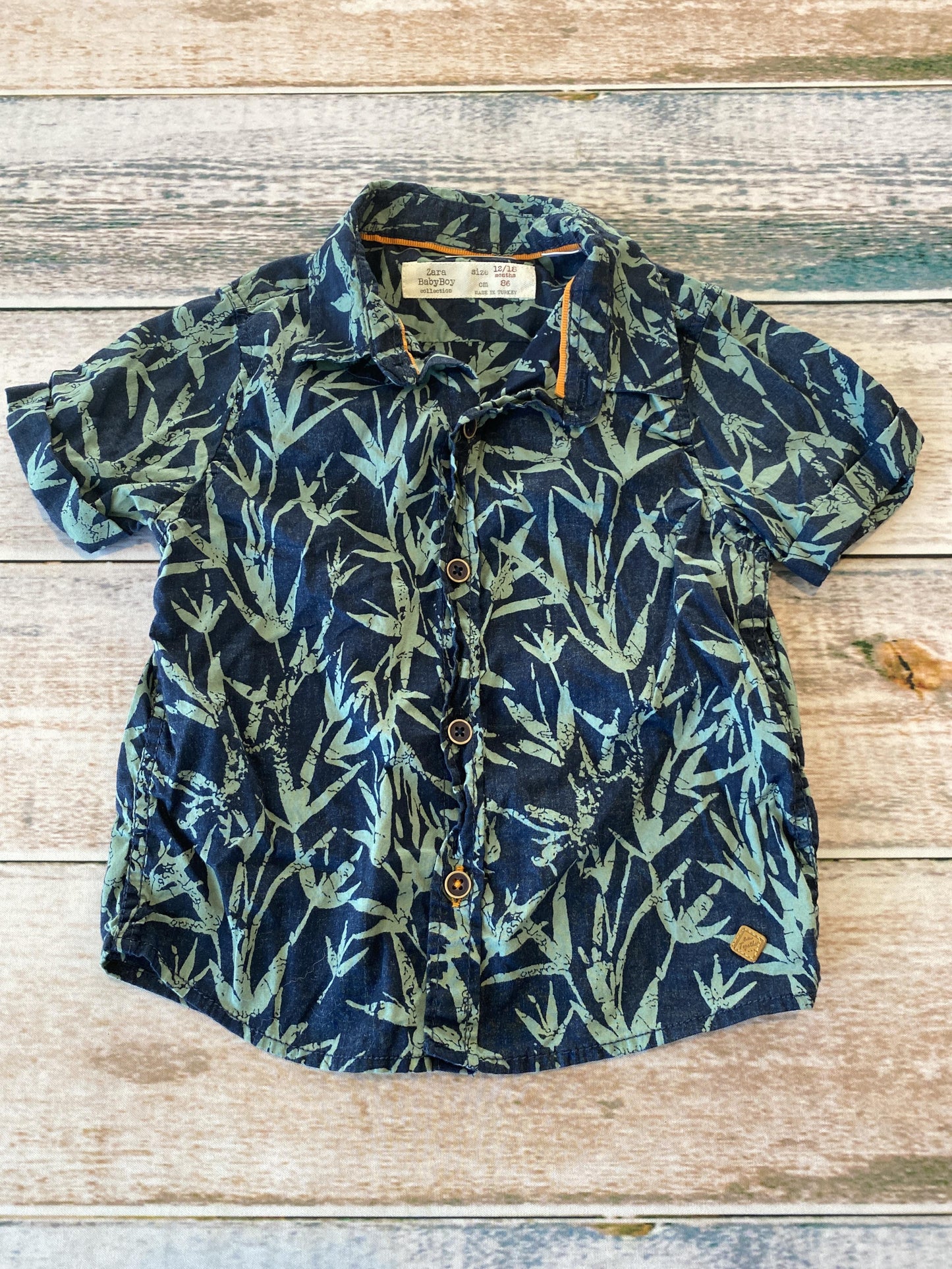 Zara Boys Navy Blue | light green Button Down Short Sleeve Size: 12-18 months Navy Blue | light green