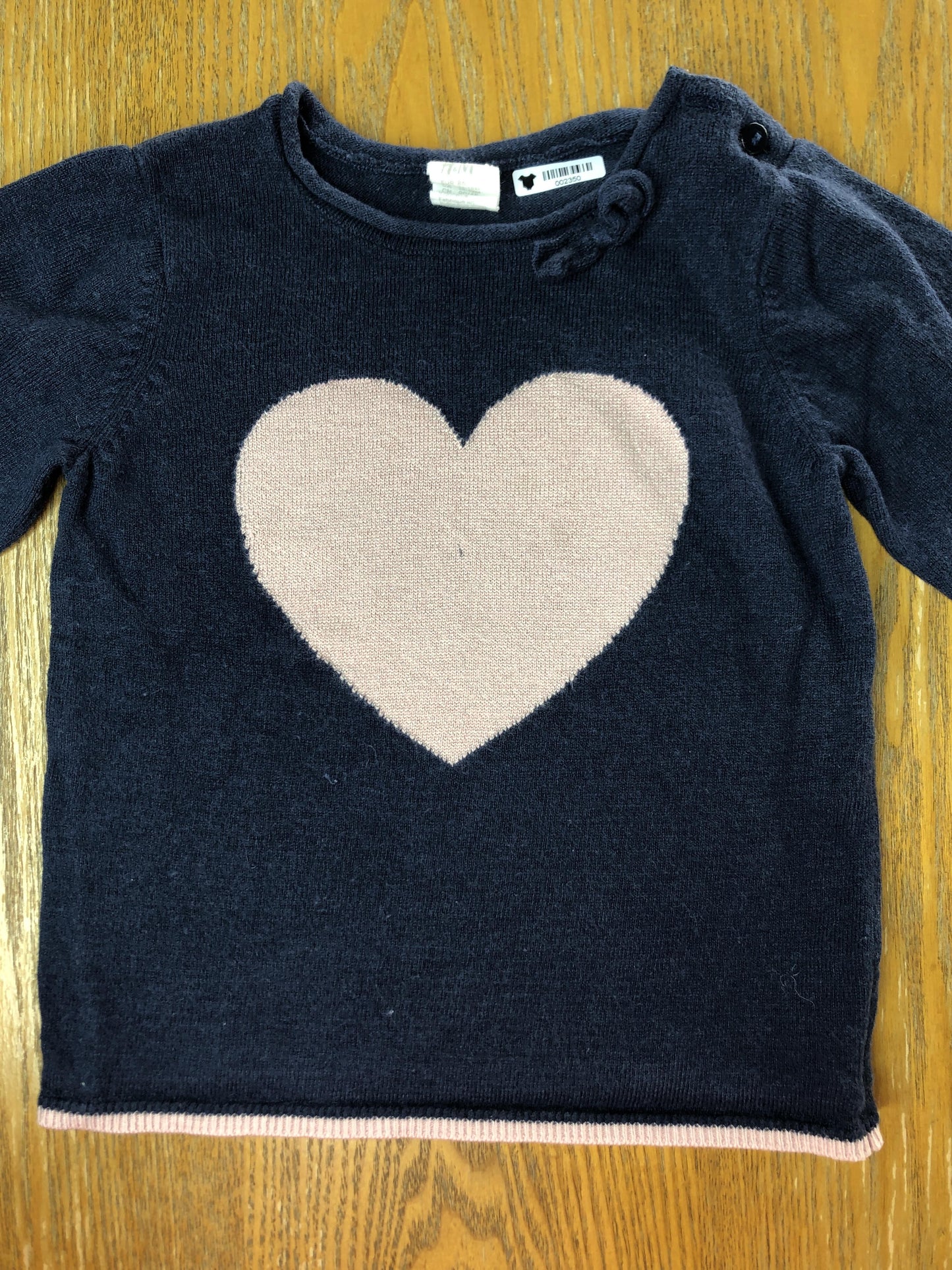 H&M Girls Navy Blue | pink | Hearts Sweater Size: 12-18 months Navy Blue | pink | Hearts