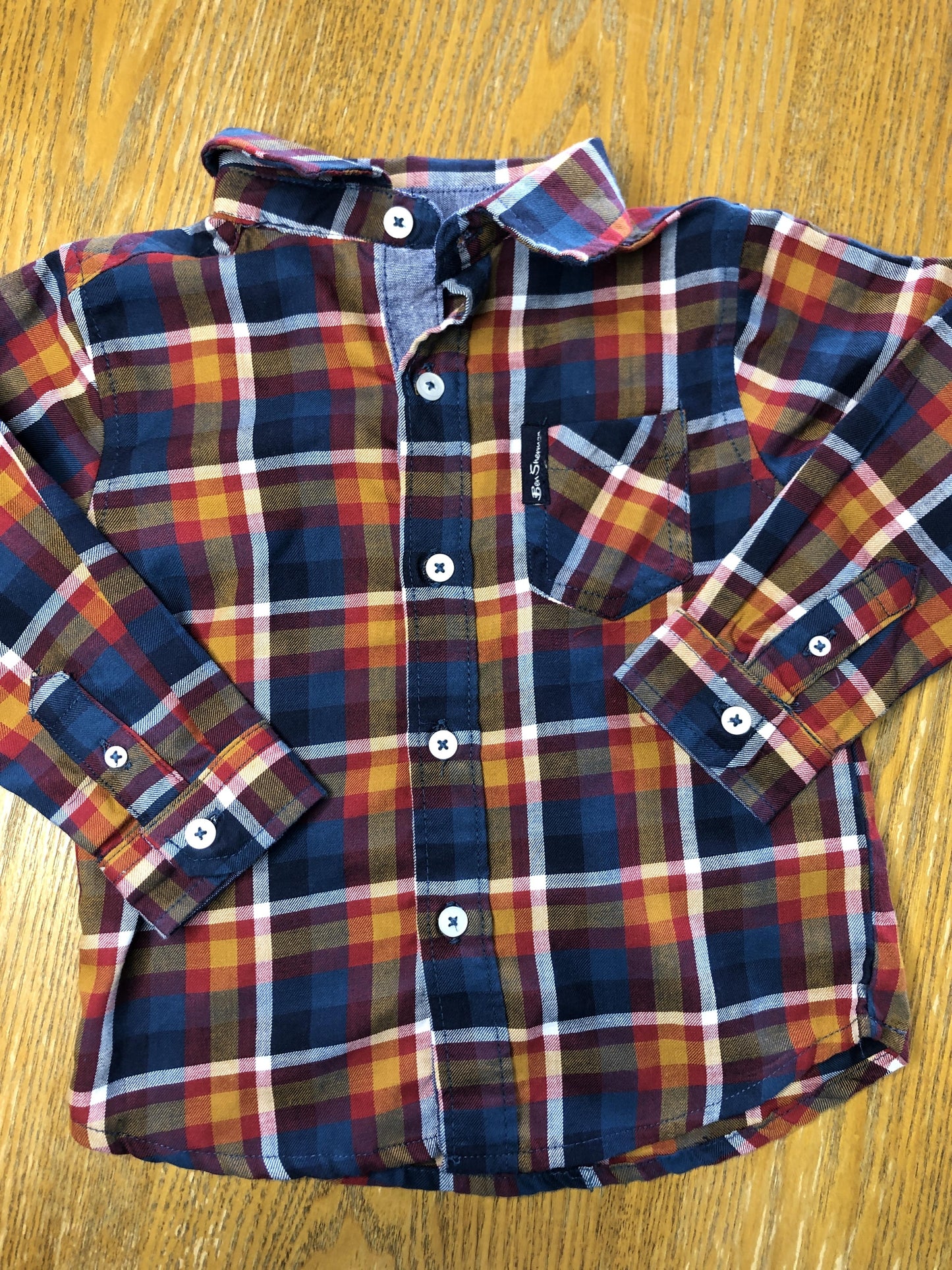 Ben Sherman Boys Navy Blue | Red | plaid Button Down Short Sleeve Size: 18 months Navy Blue | Red | plaid